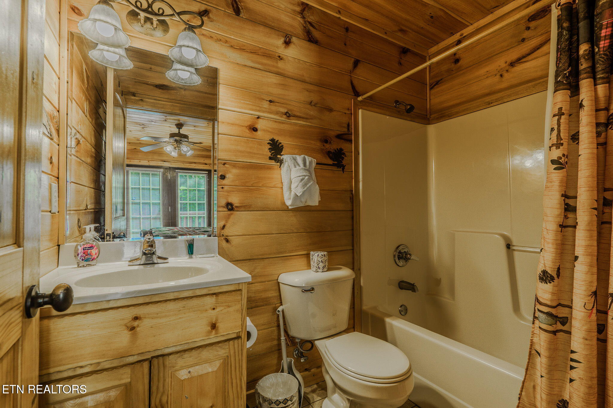 205 W Pinnacle Drive Gatlinburg TN 37738