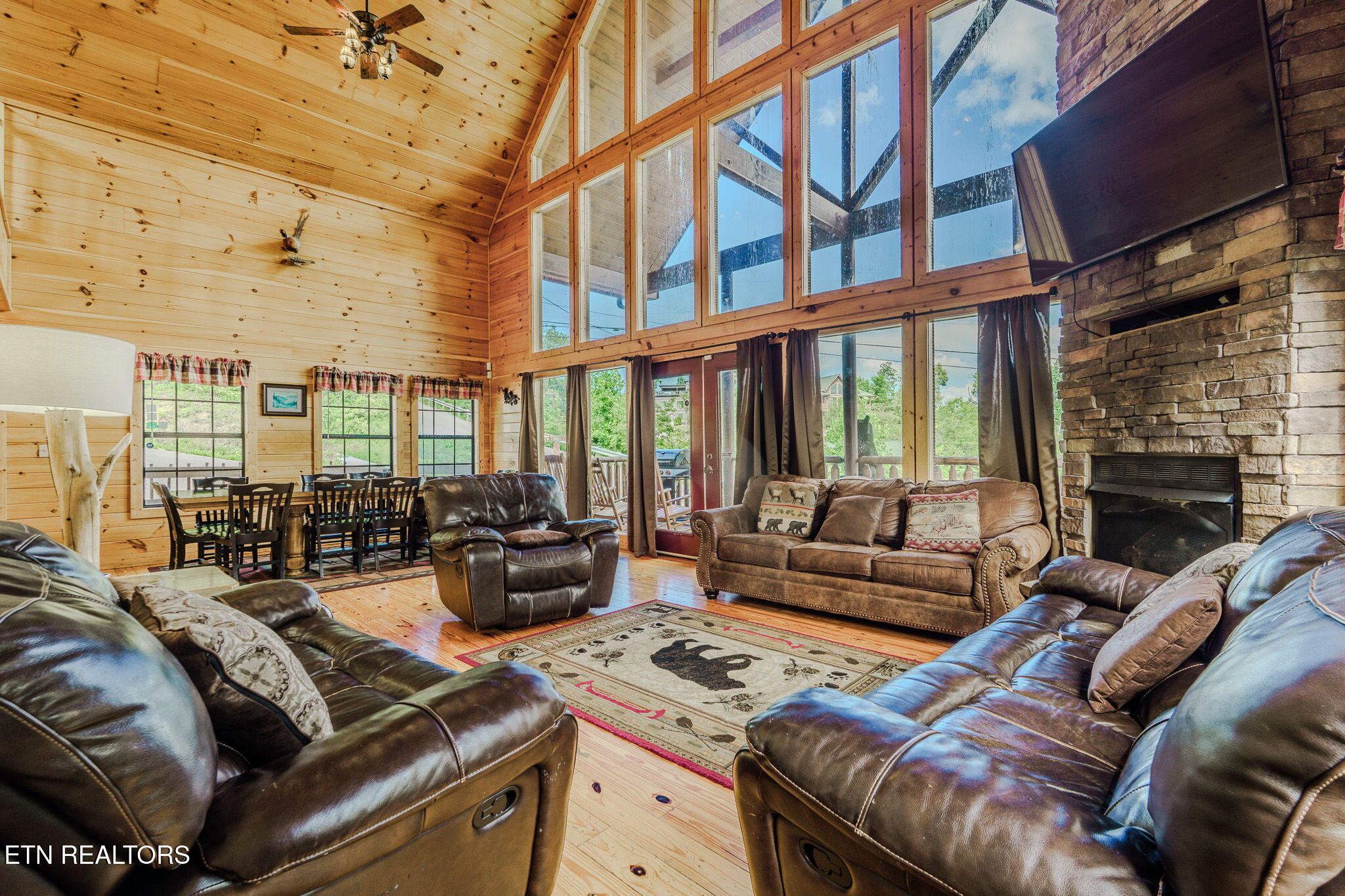 205 W Pinnacle Drive Gatlinburg TN 37738