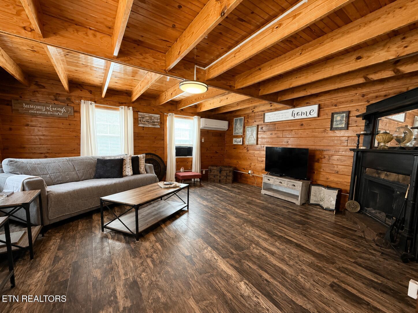 448 John Q Wyatt Road Crossville TN 38571