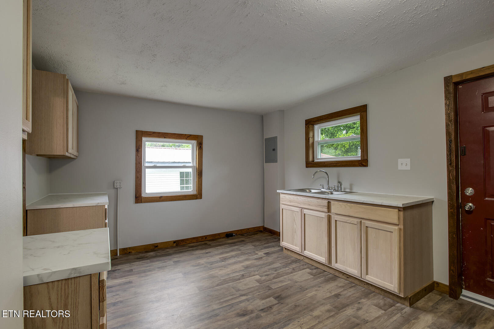 324 N Georgia Avenue Etowah TN 37331