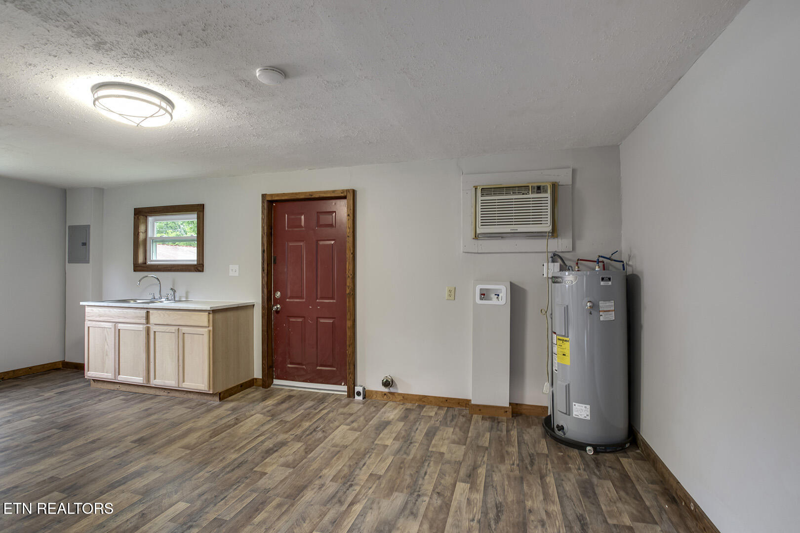 324 N Georgia Avenue Etowah TN 37331