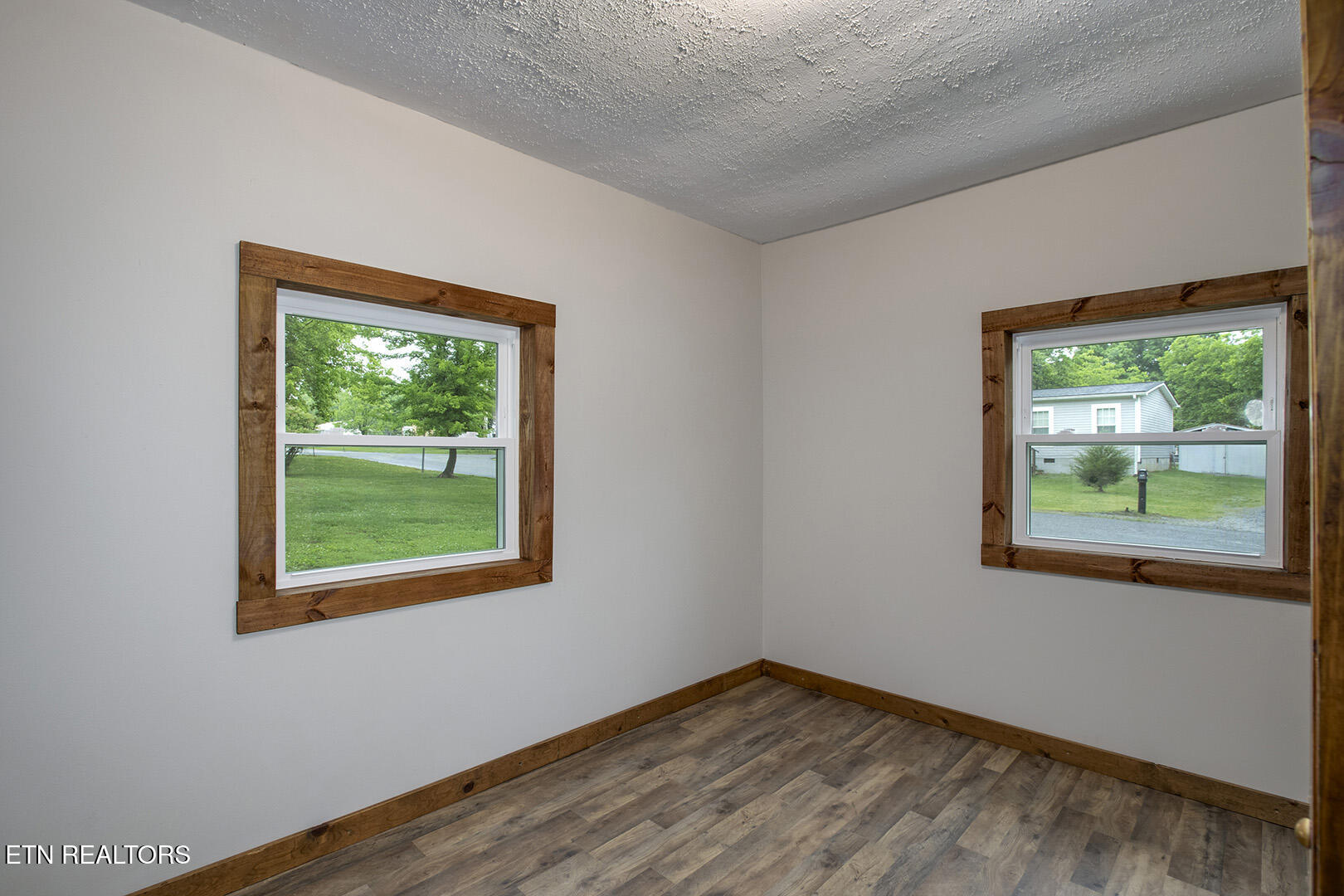 324 N Georgia Avenue Etowah TN 37331