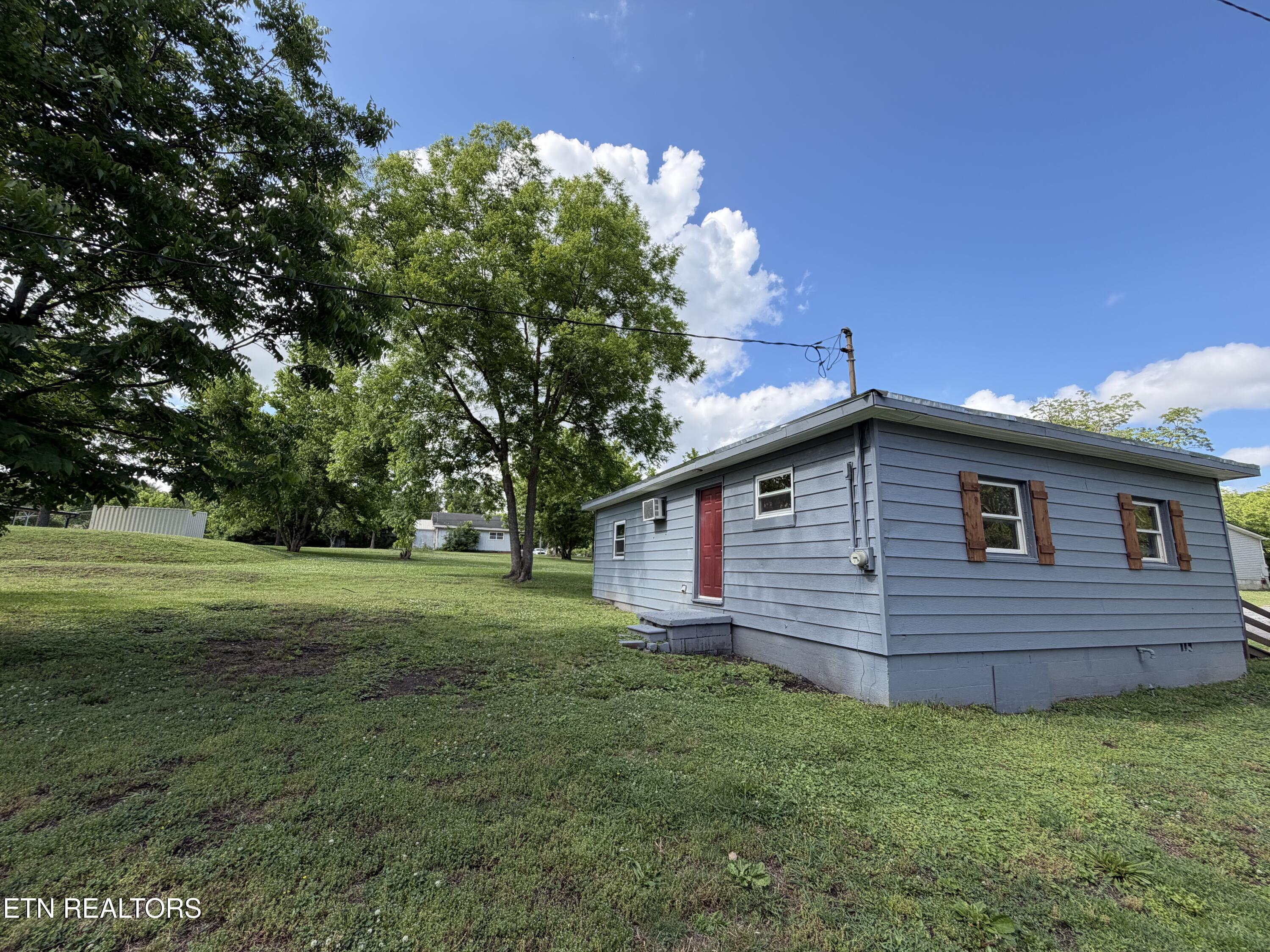 324 N Georgia Avenue Etowah TN 37331