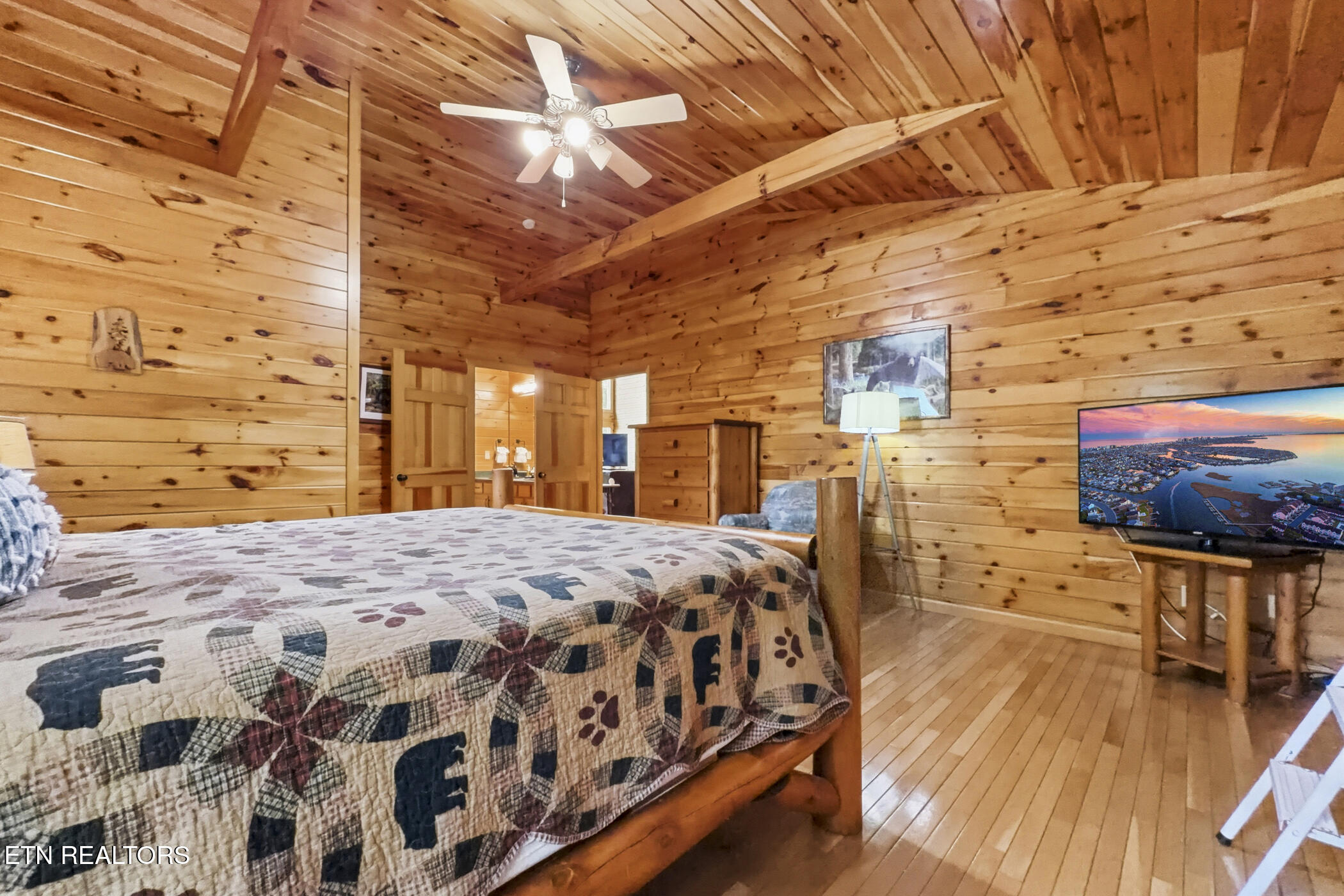 817 Sunshine Trail Gatlinburg TN 37738