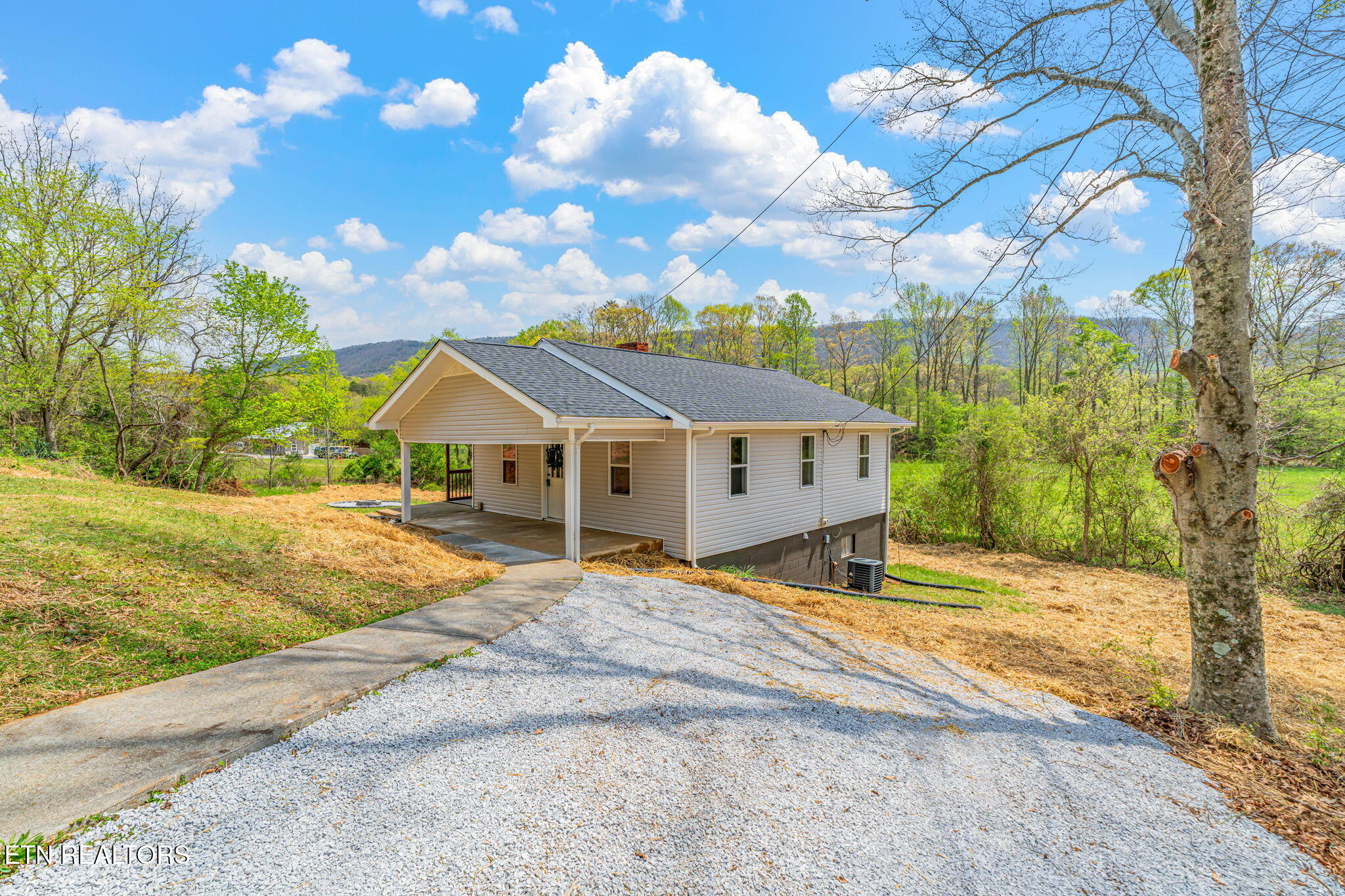 1757 Old Piney Road Maryville TN 37803