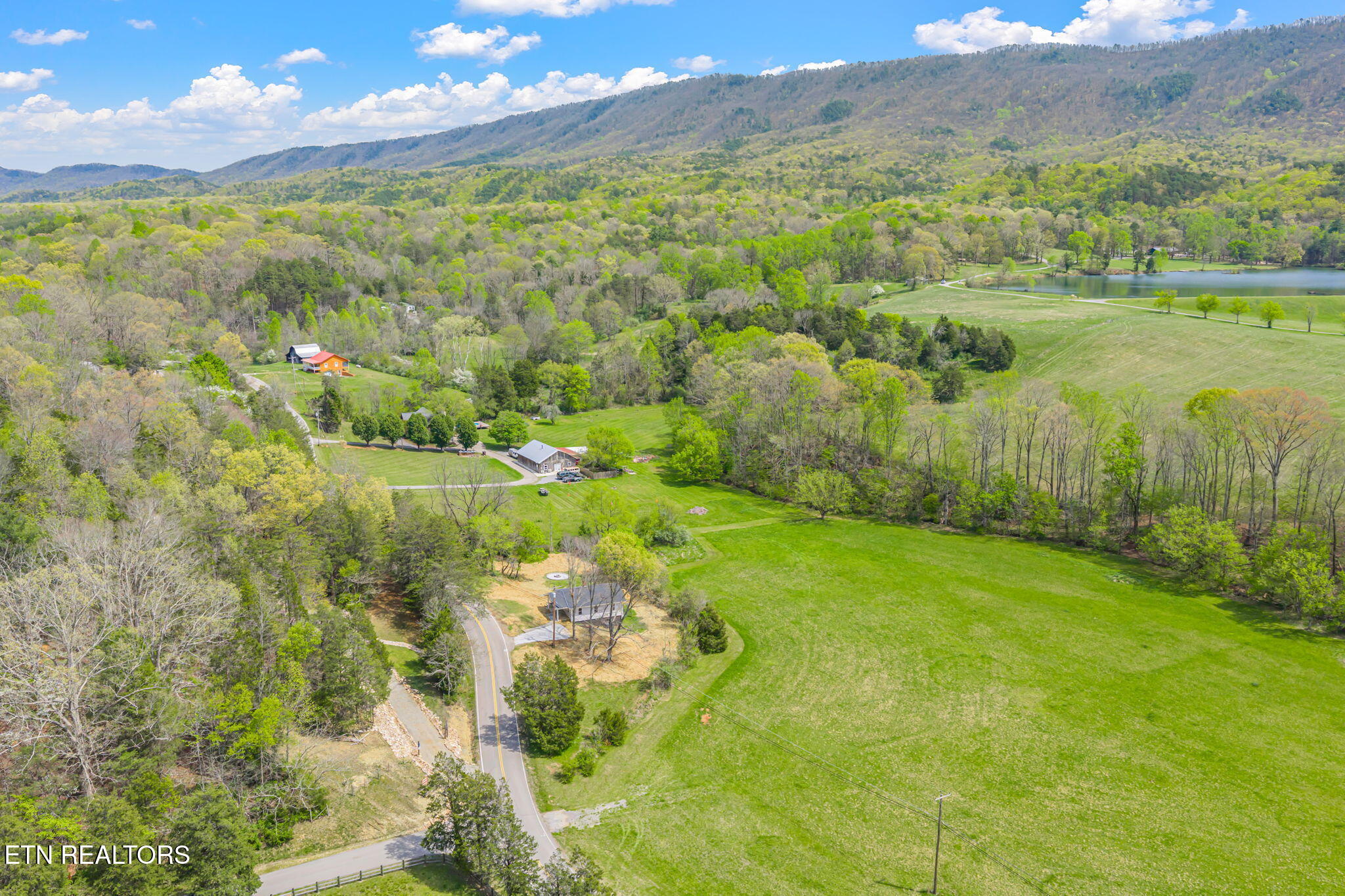 1757 Old Piney Road Maryville TN 37803