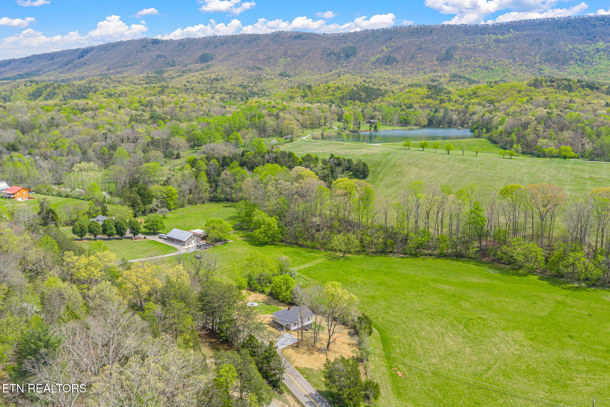 1757 Old Piney Road Maryville TN 37803