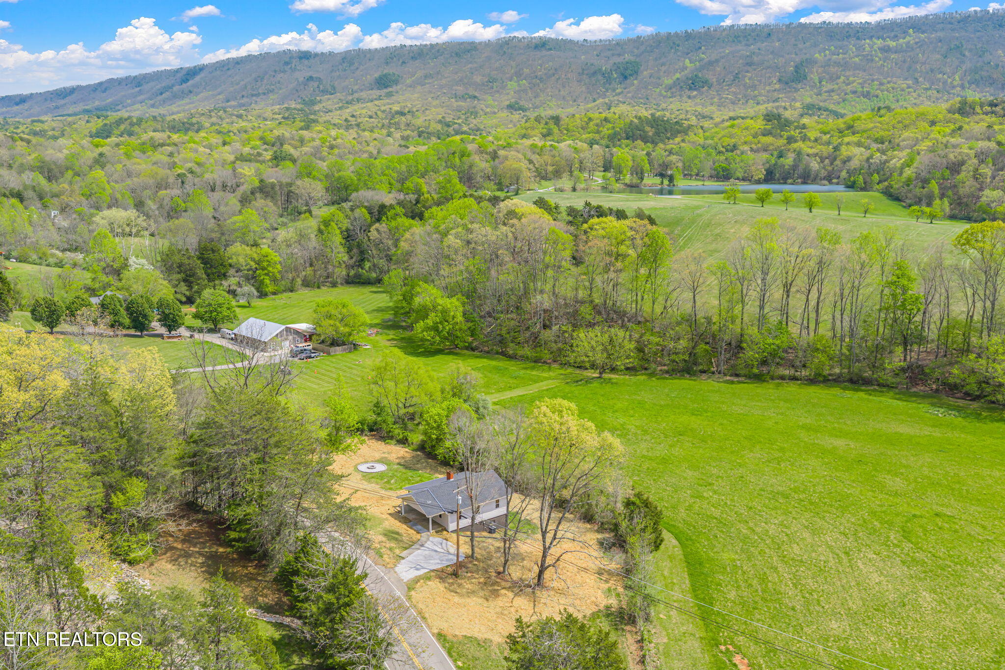 1757 Old Piney Road Maryville TN 37803