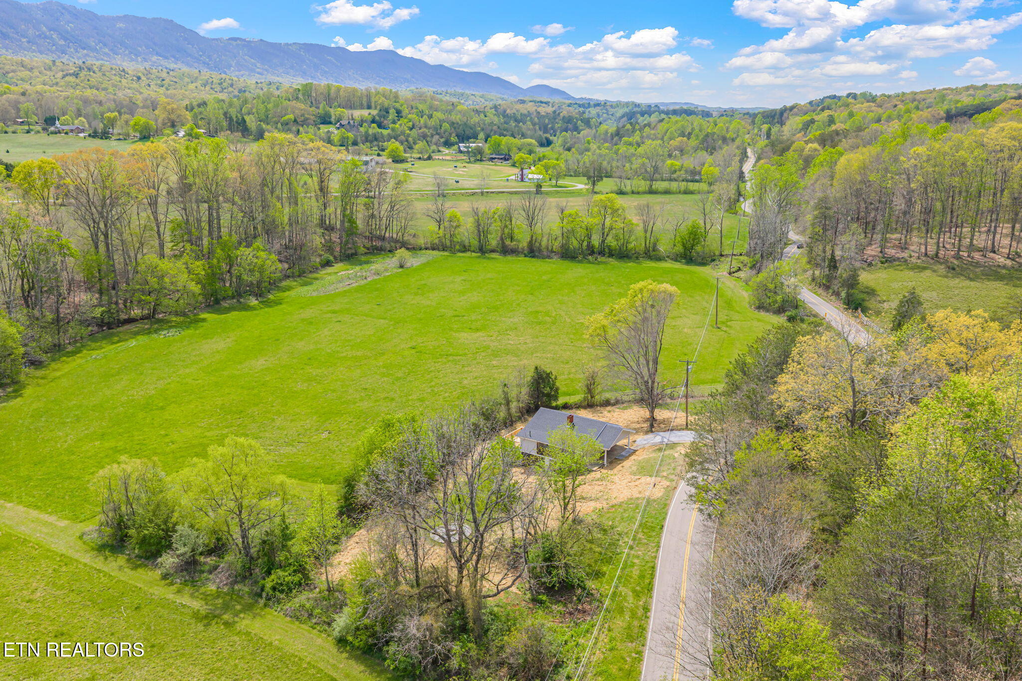 1757 Old Piney Road Maryville TN 37803