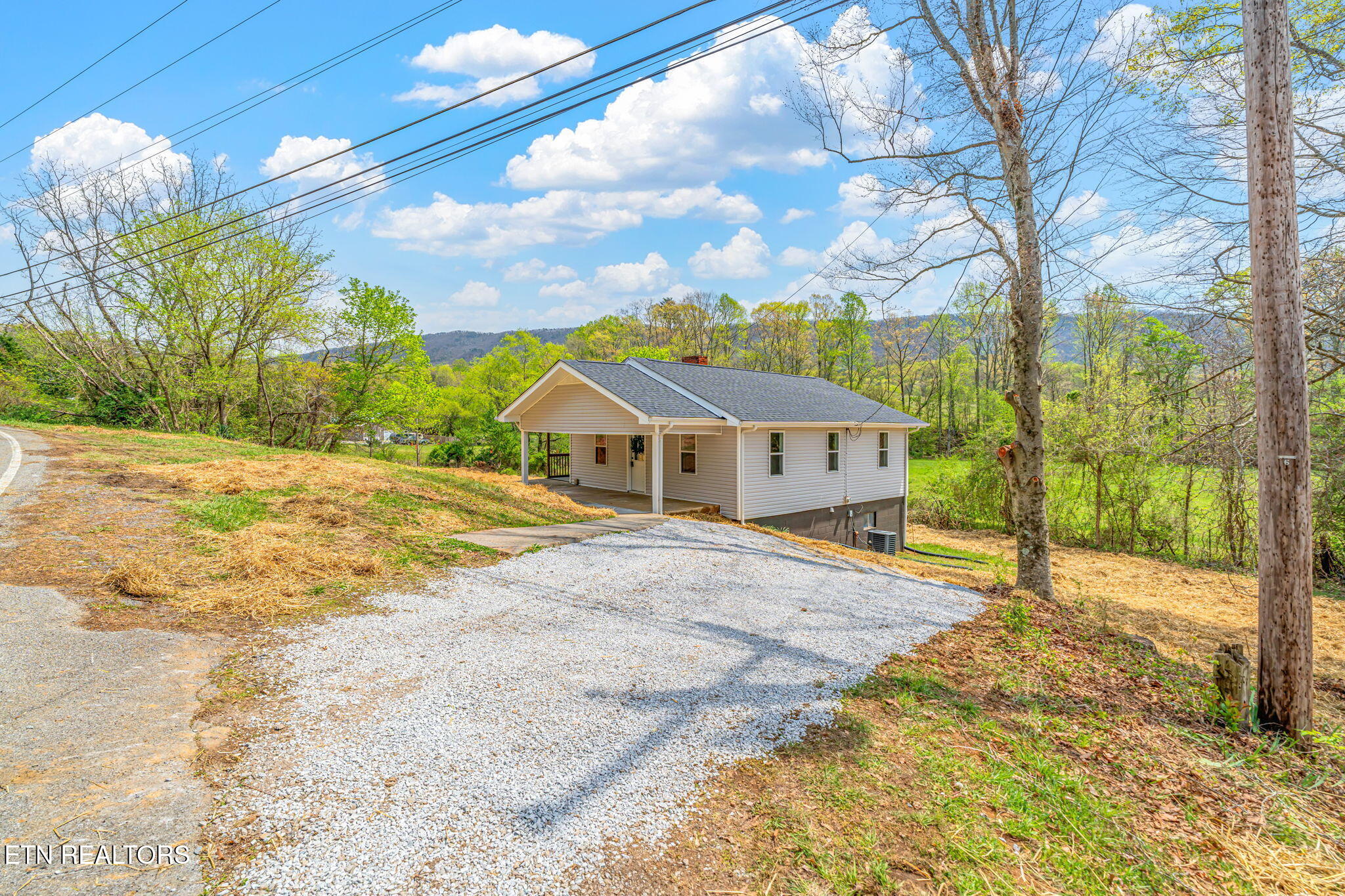 1757 Old Piney Road Maryville TN 37803