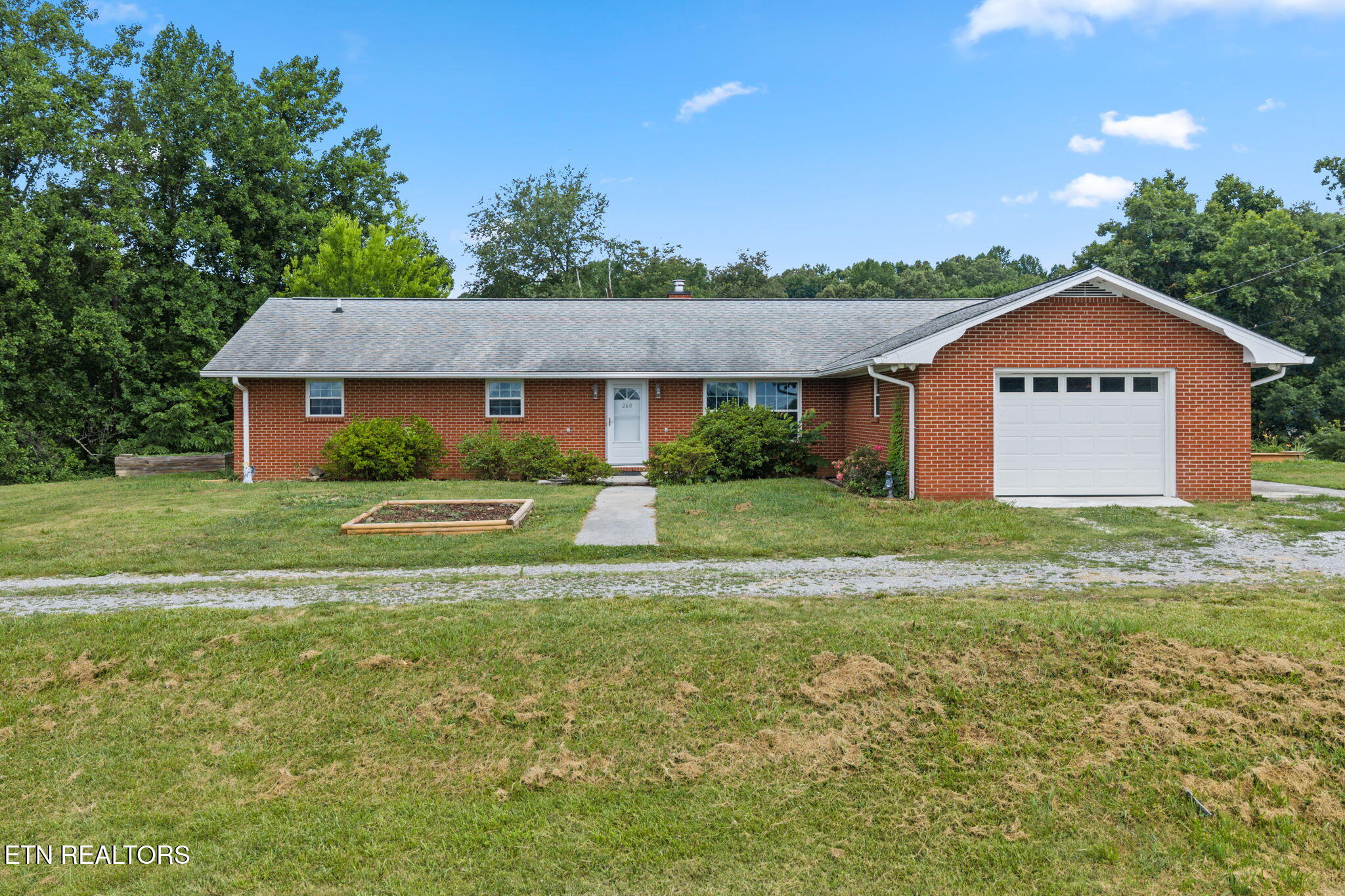 260 Long Hollow Road Clinton TN 37716