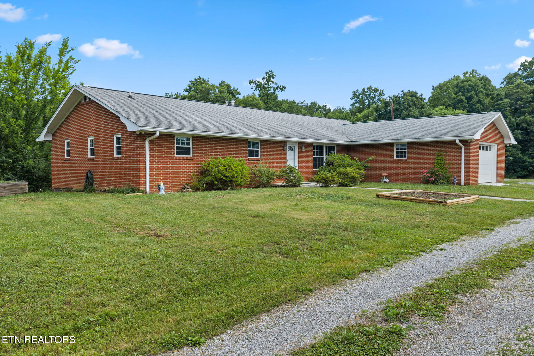 260 Long Hollow Road Clinton TN 37716