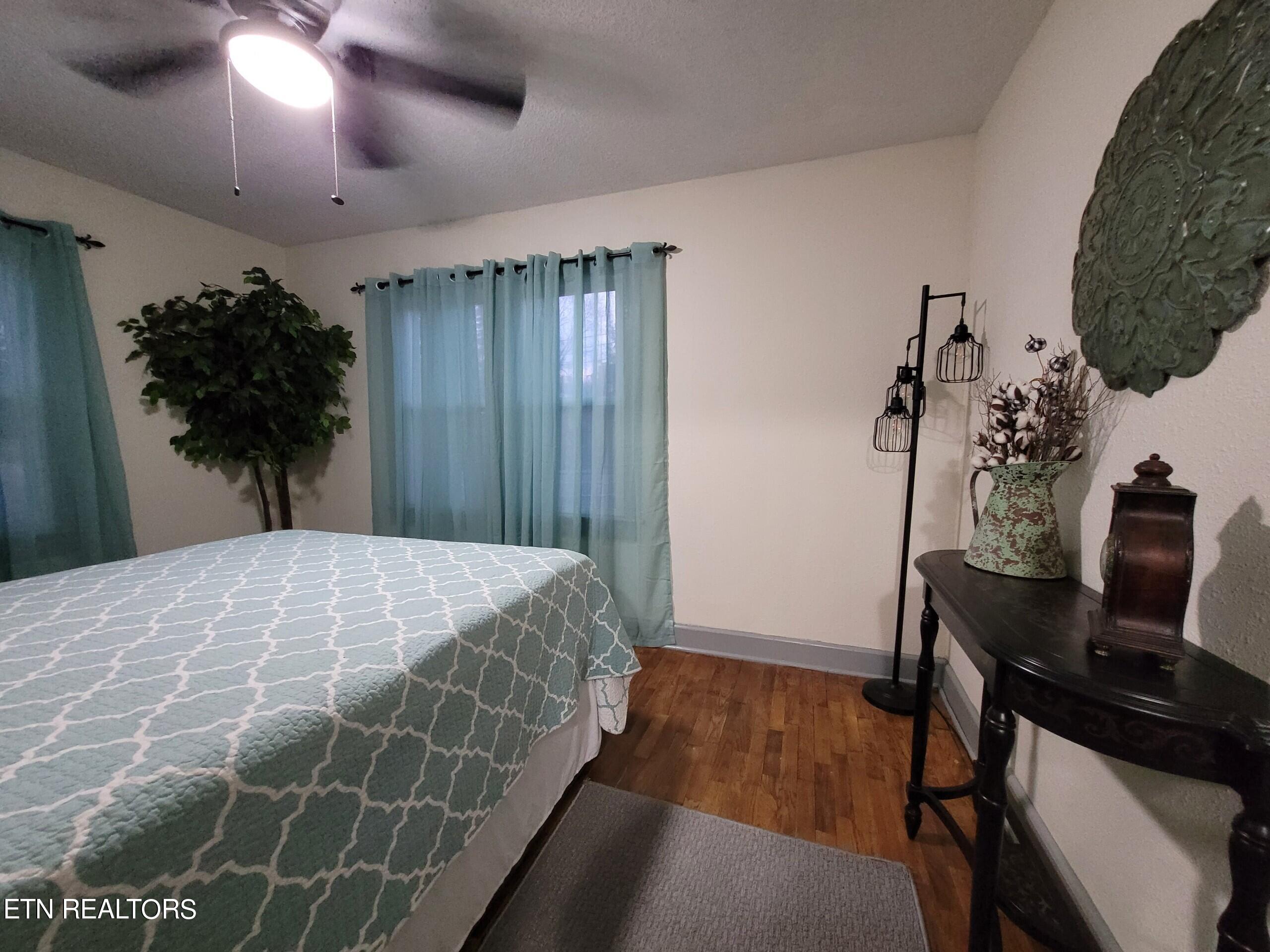 305 N Farnum Street Friendsville TN 37737