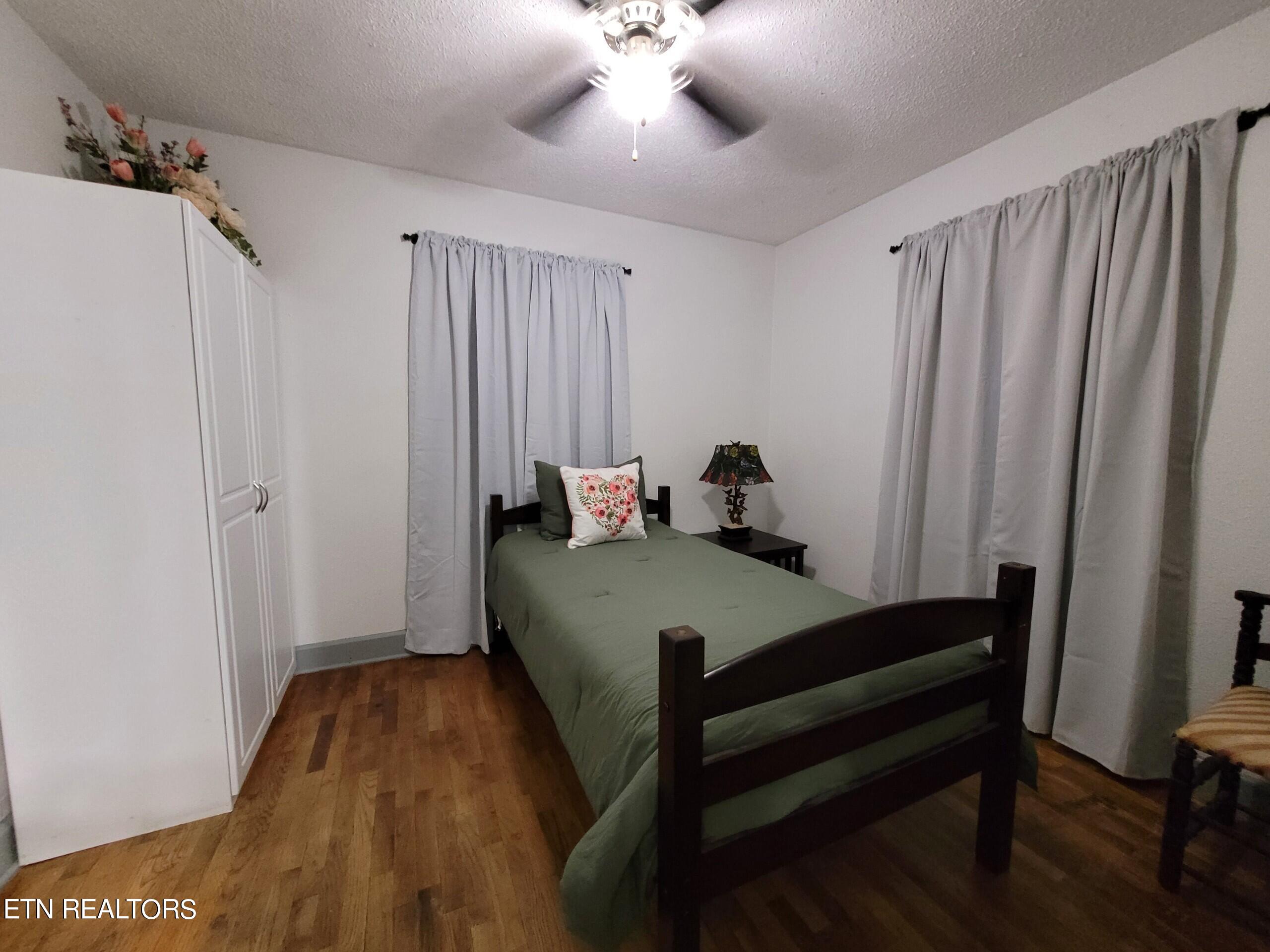 305 N Farnum Street Friendsville TN 37737