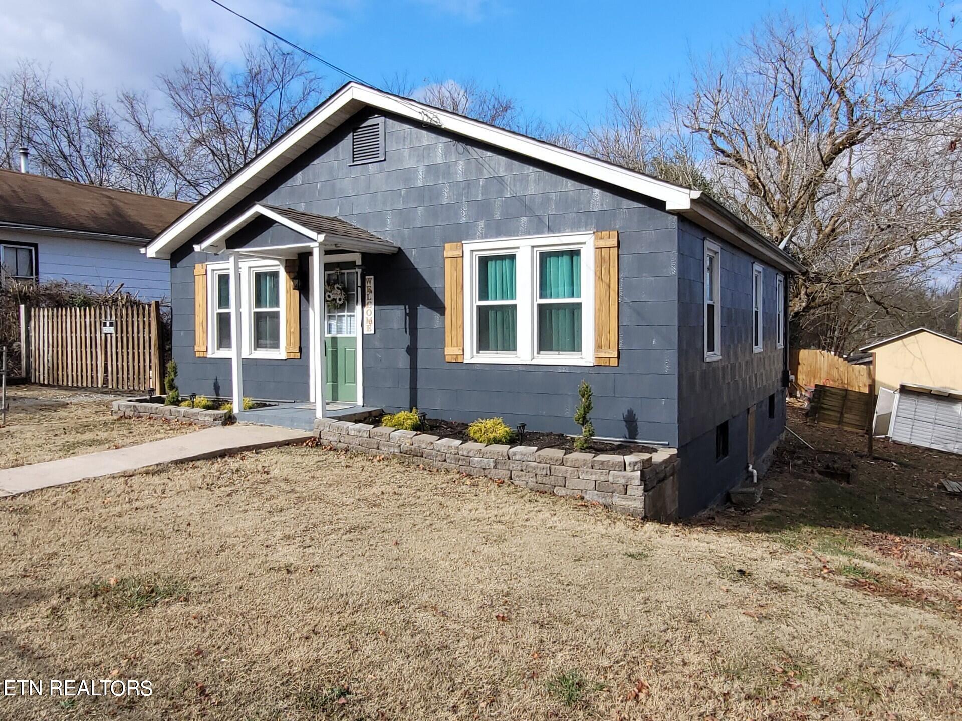 305 N Farnum Street Friendsville TN 37737
