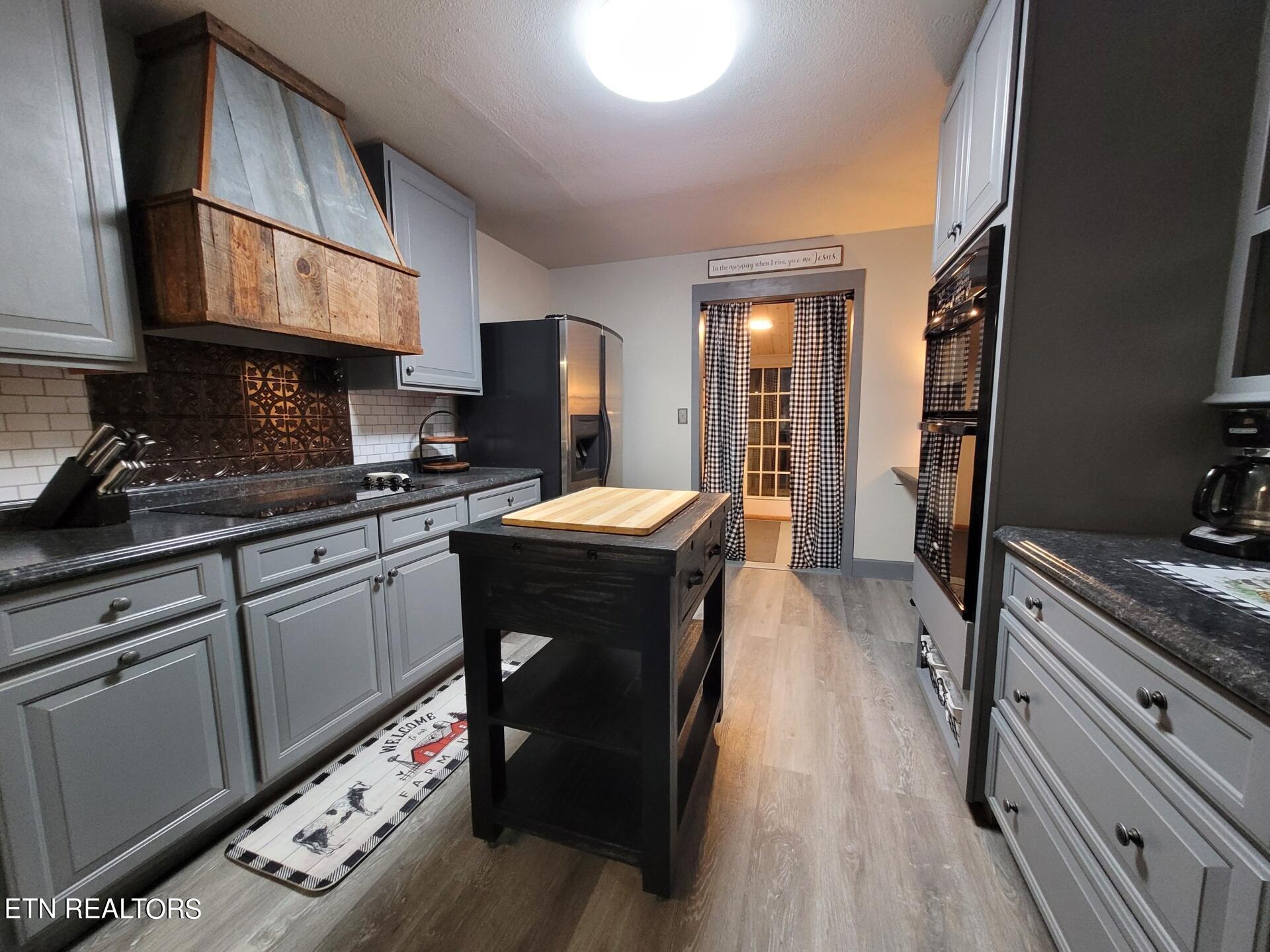 305 N Farnum Street Friendsville TN 37737