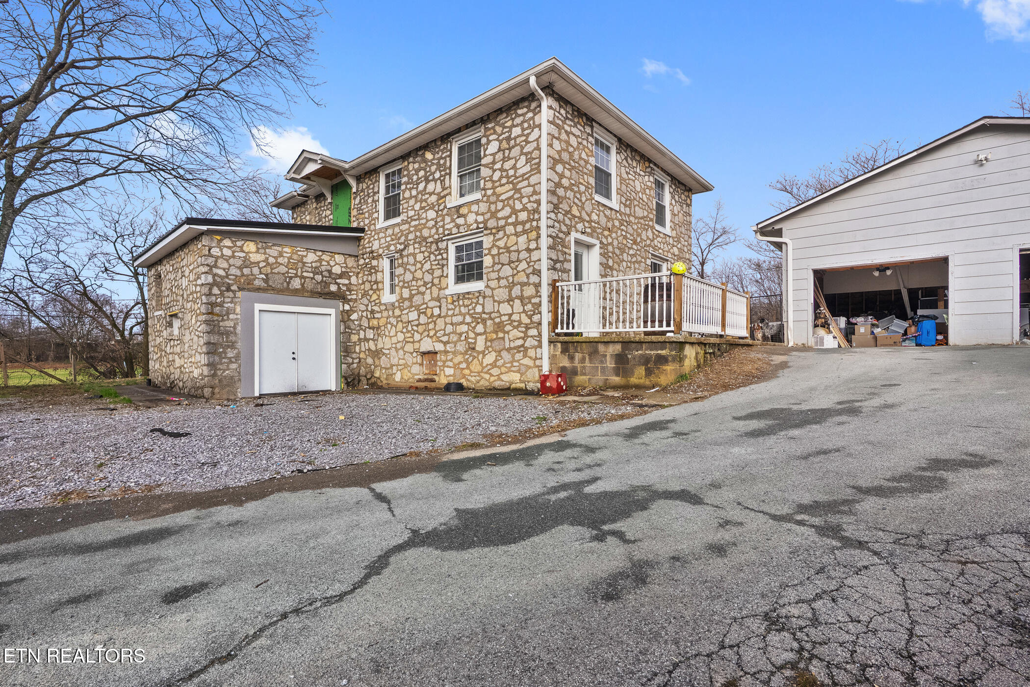 2176 Walnut Street White Pine TN 37890