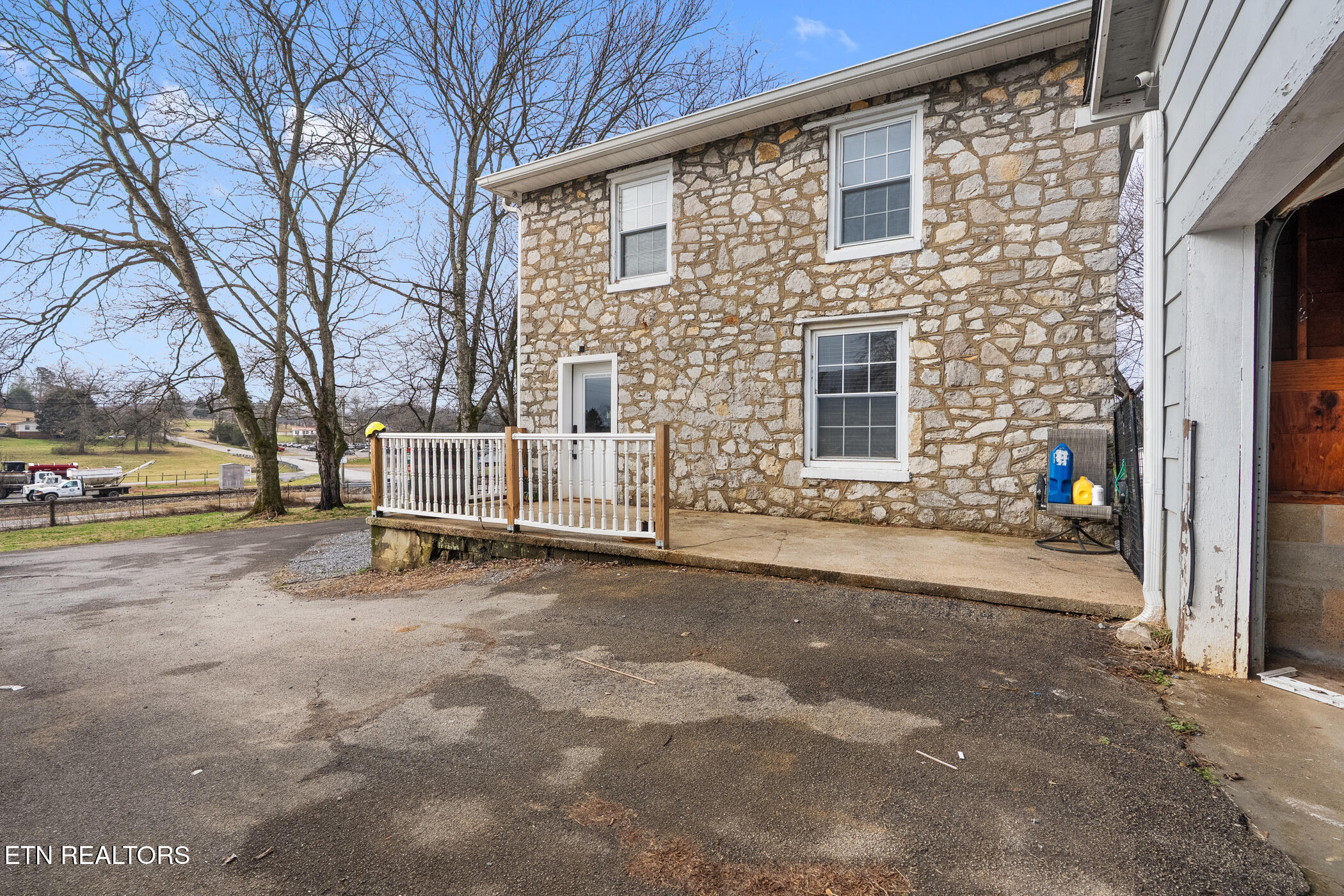 2176 Walnut Street White Pine TN 37890