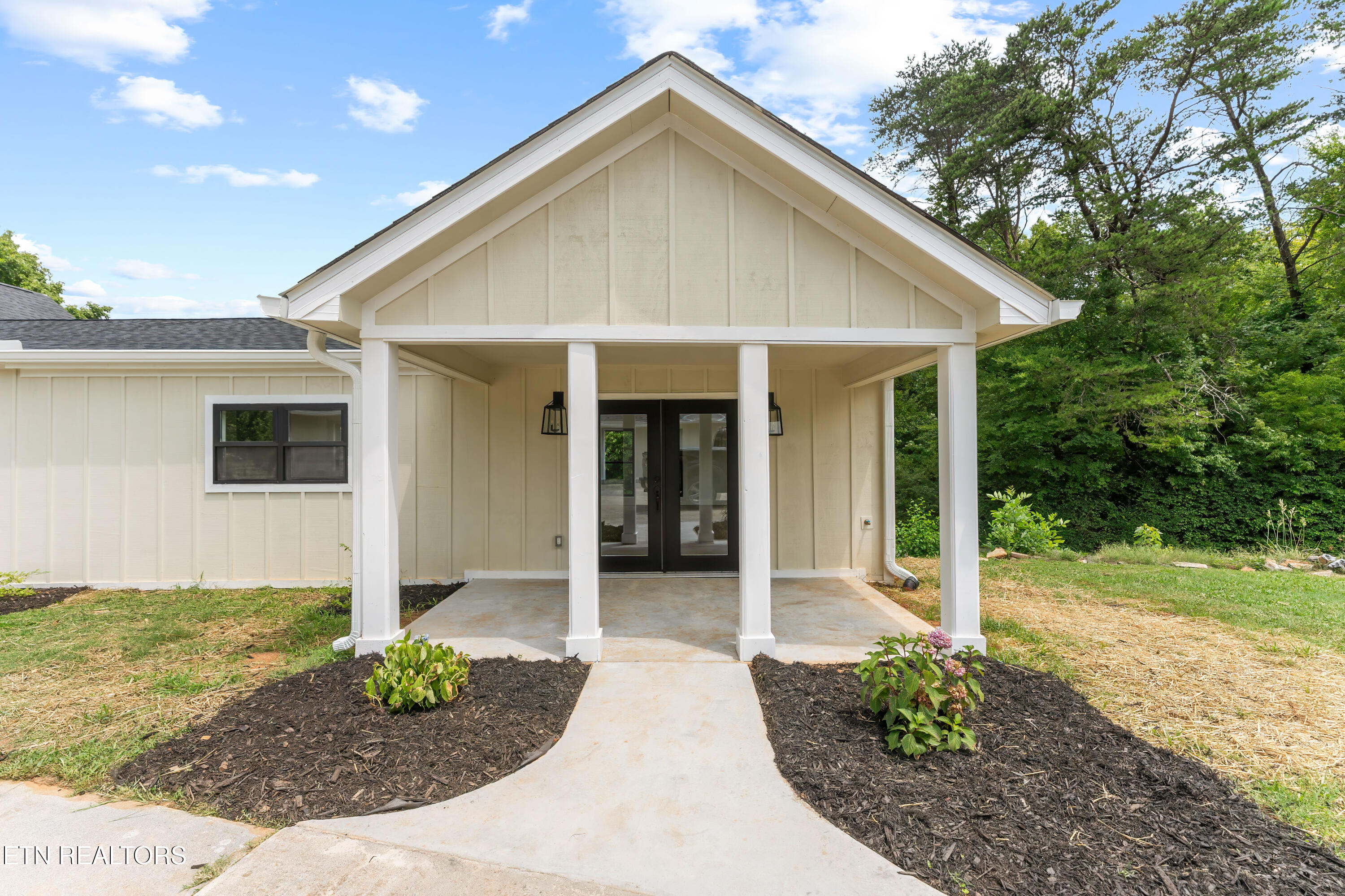 1921 Big Springs Road Maryville TN 37801