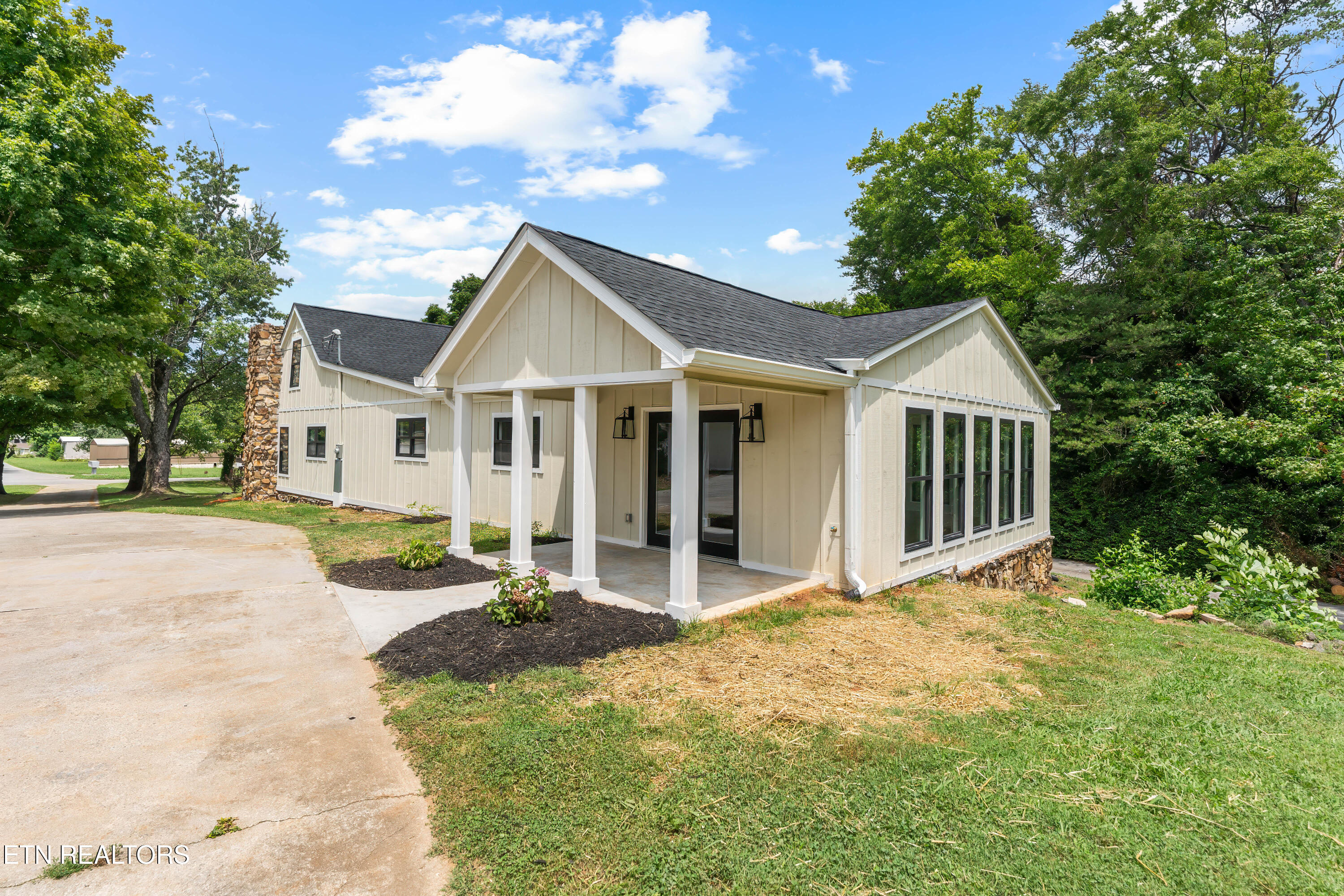 1921 Big Springs Road Maryville TN 37801