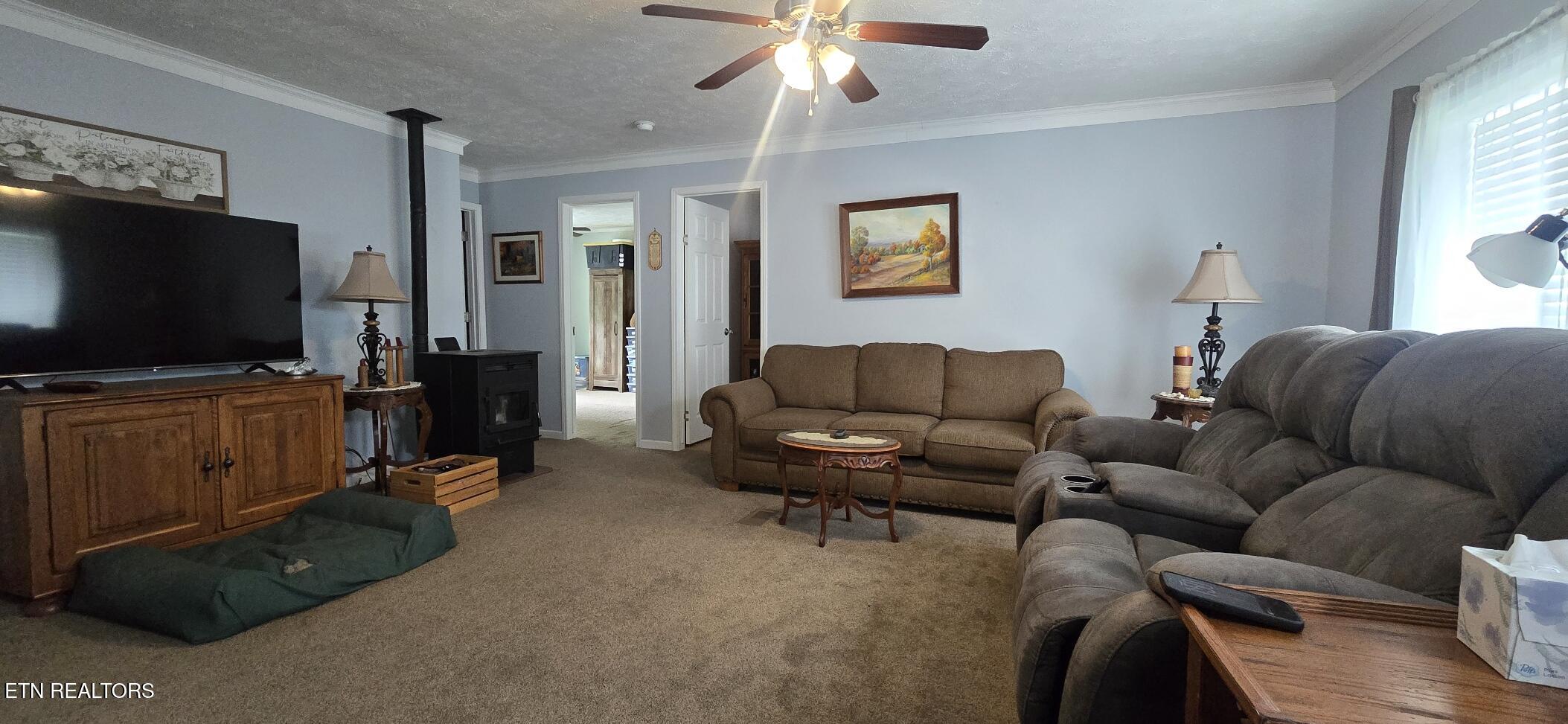 815 Crooked Branch Pvt Road Huntsville TN 37756