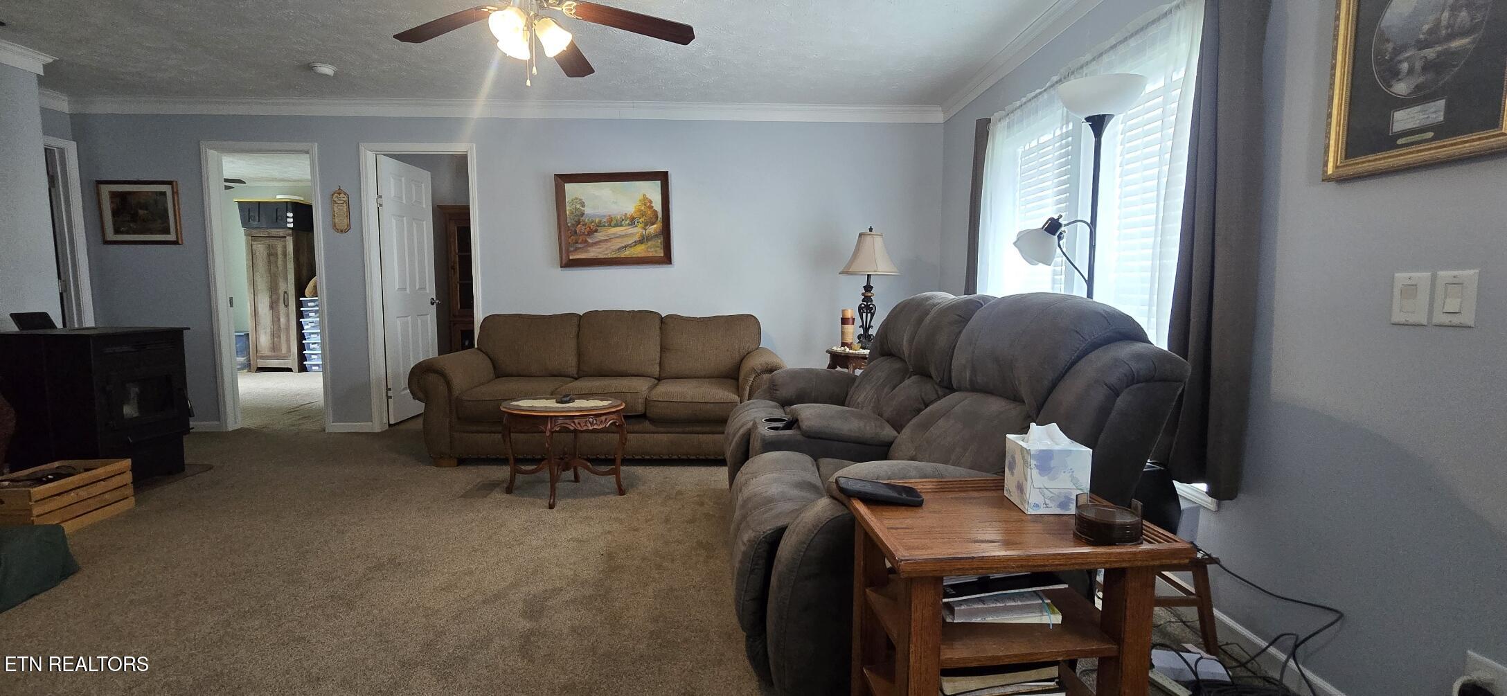 815 Crooked Branch Pvt Road Huntsville TN 37756