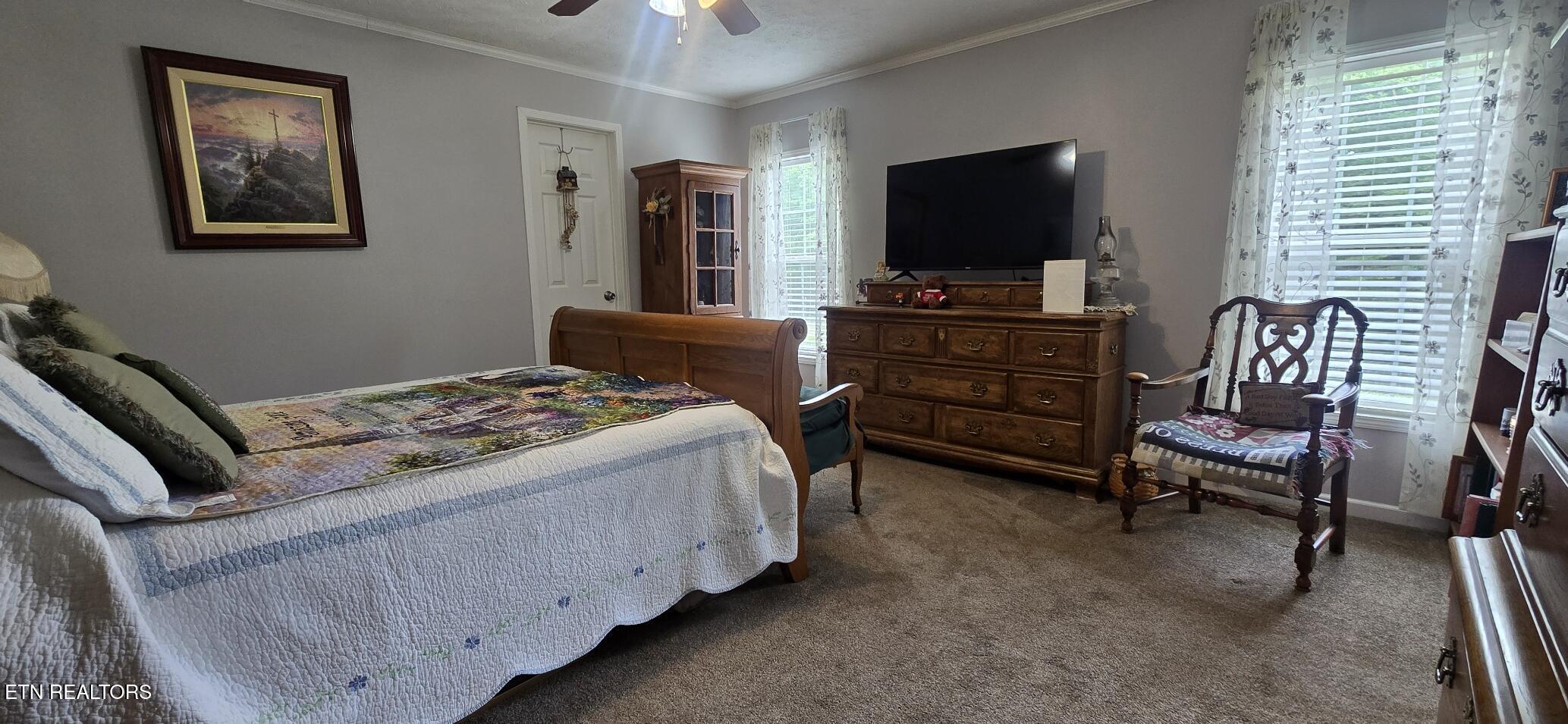 815 Crooked Branch Pvt Road Huntsville TN 37756