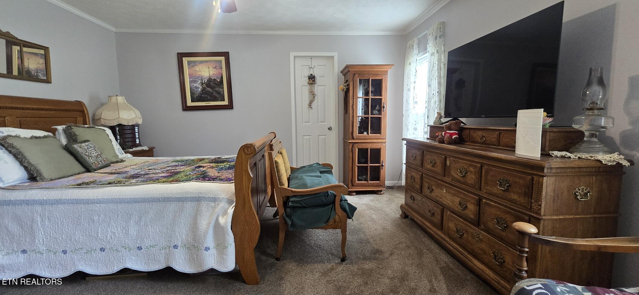 815 Crooked Branch Pvt Road Huntsville TN 37756
