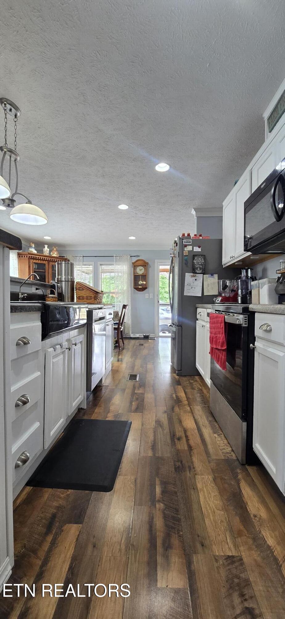 815 Crooked Branch Pvt Road Huntsville TN 37756