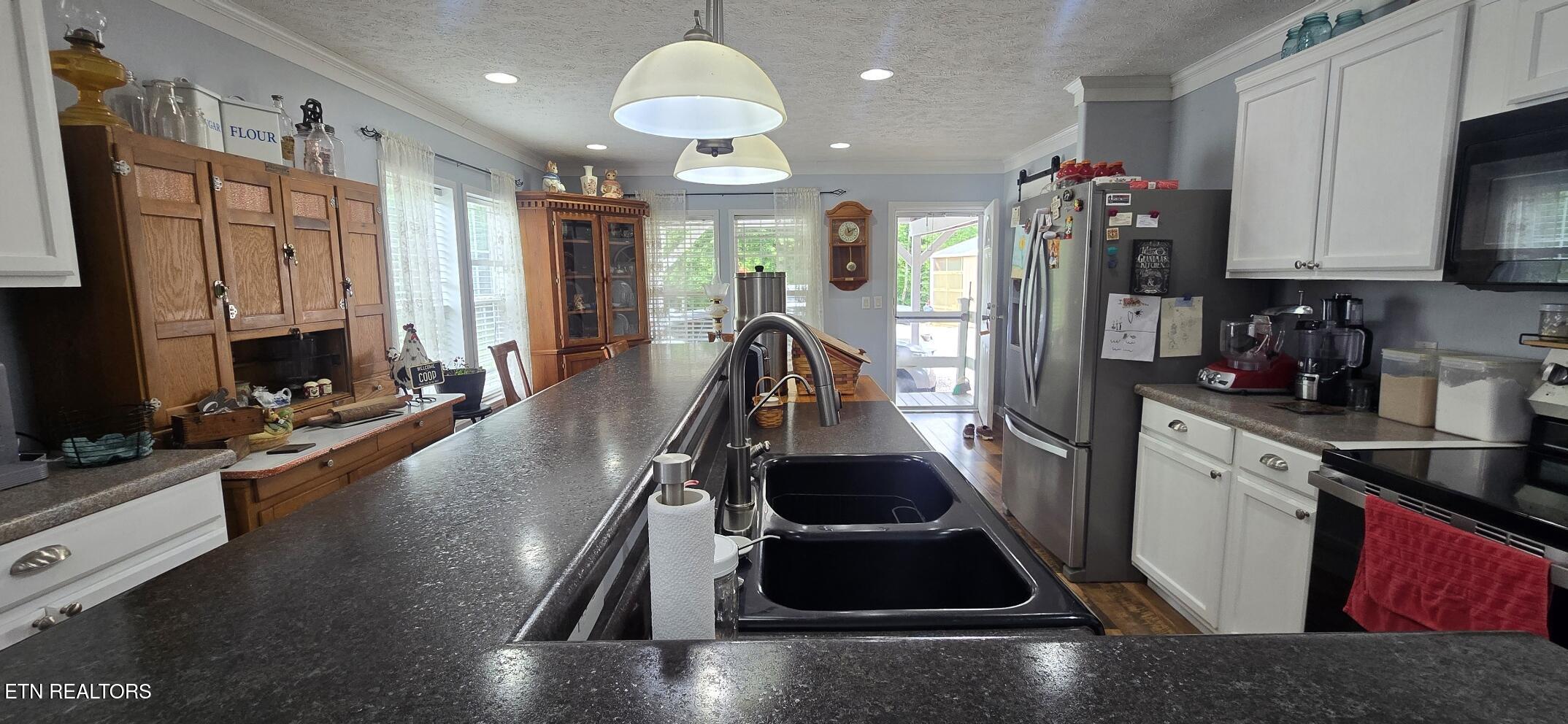 815 Crooked Branch Pvt Road Huntsville TN 37756