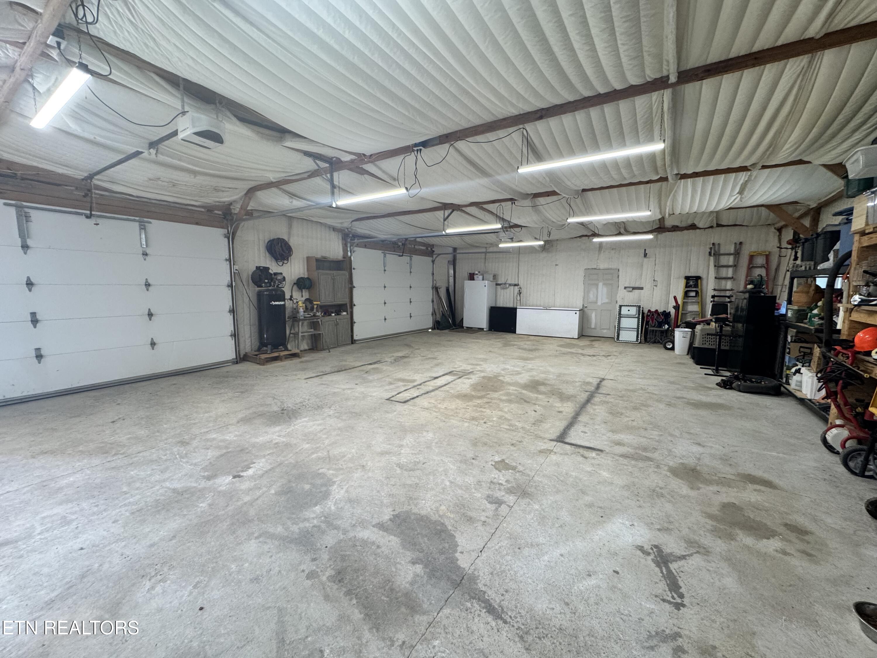 815 Crooked Branch Pvt Road Huntsville TN 37756