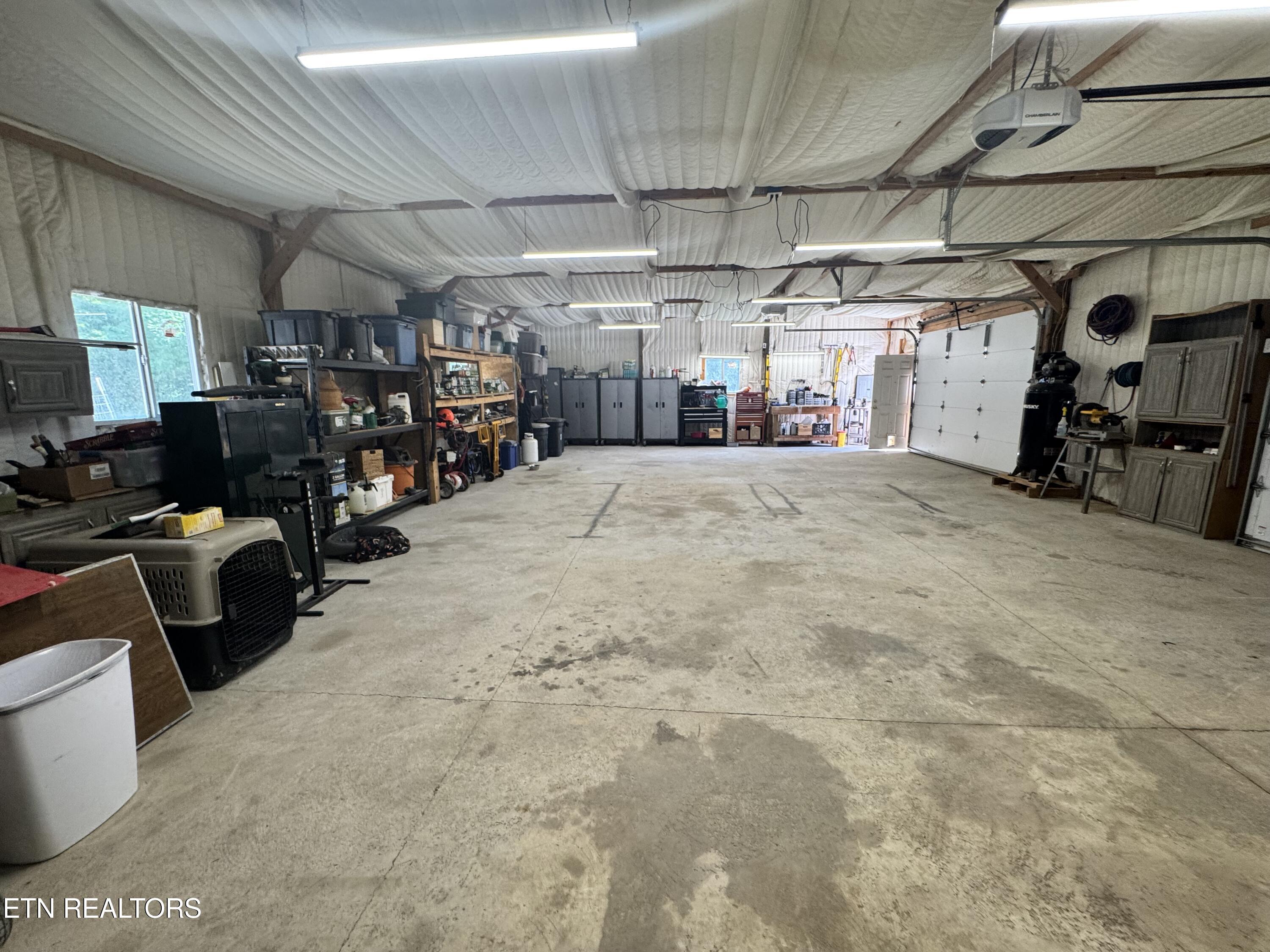 815 Crooked Branch Pvt Road Huntsville TN 37756