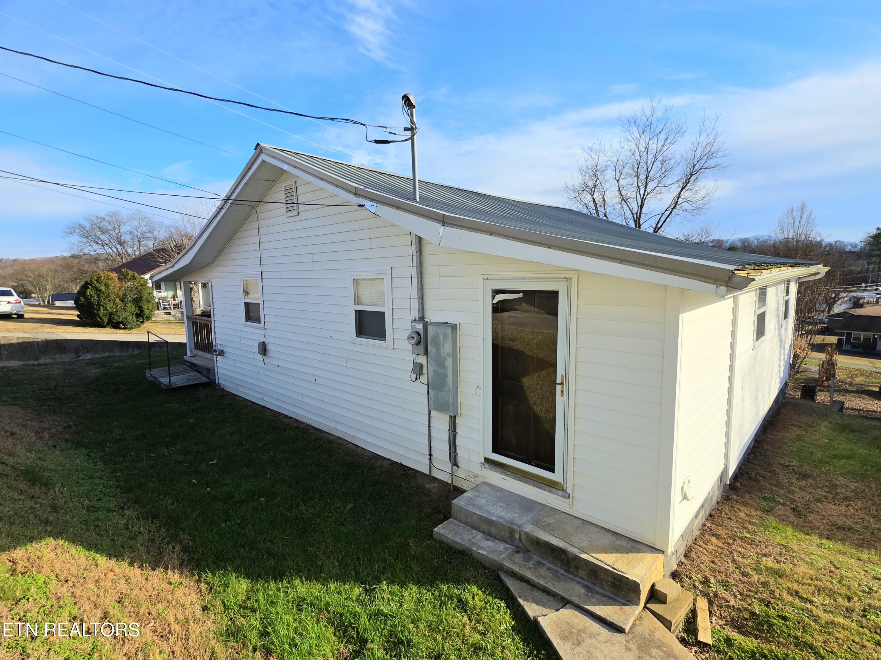 213 Front Street Newport TN 37821