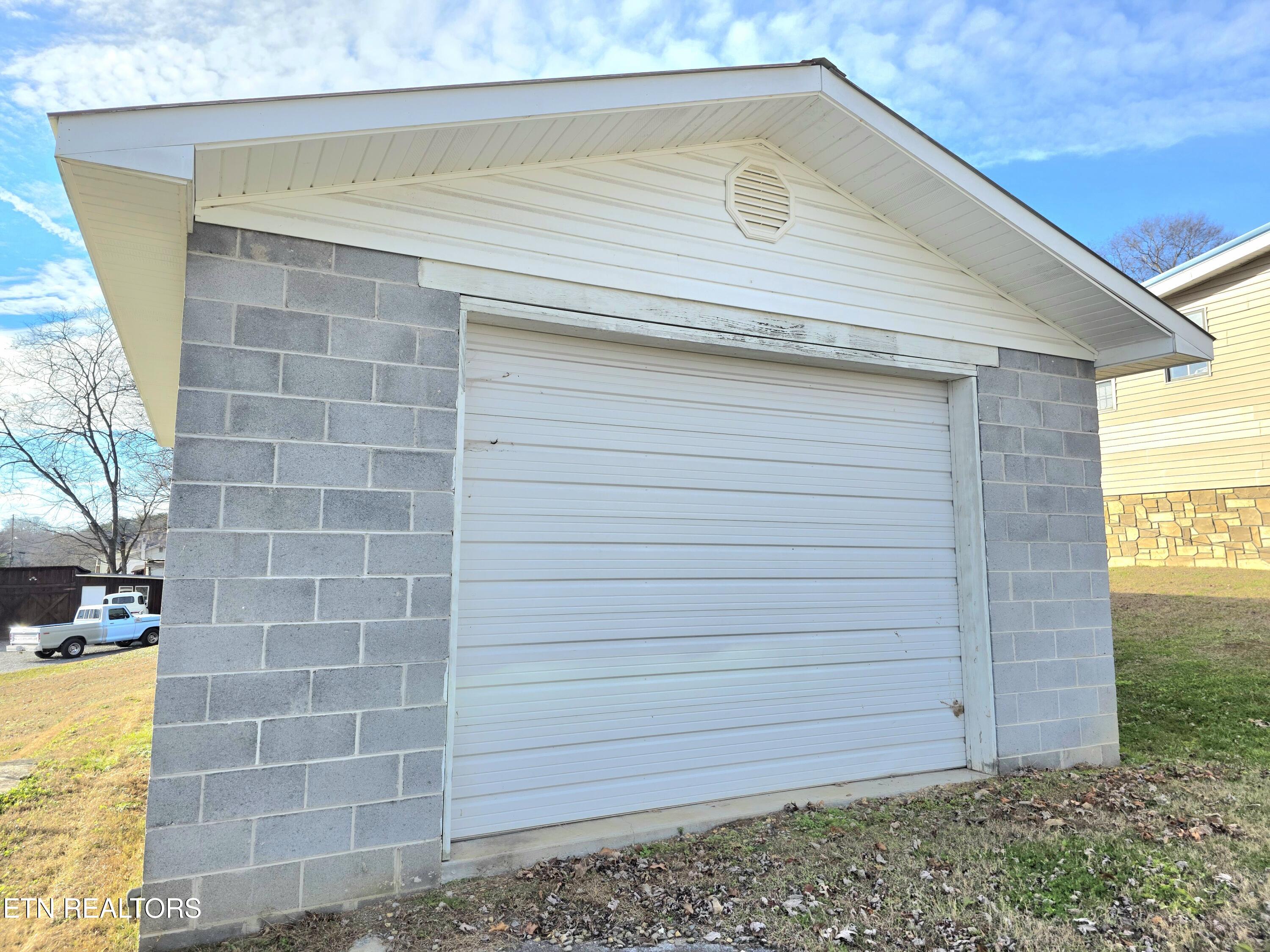 213 Front Street Newport TN 37821