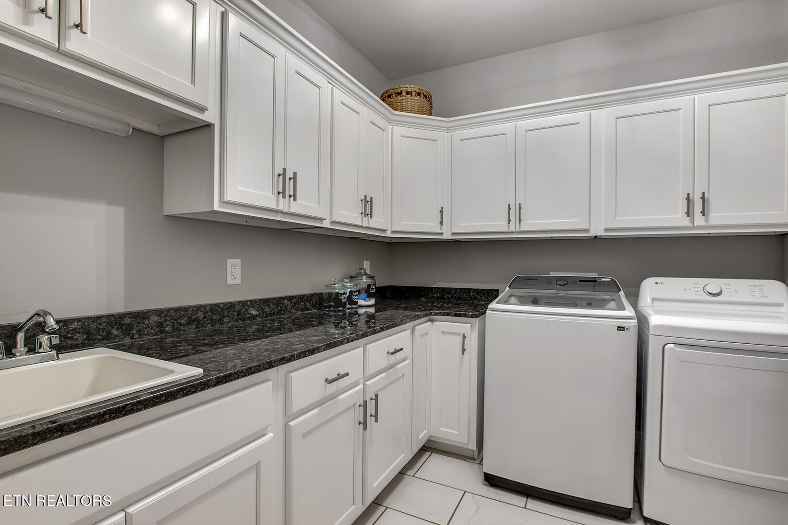 752 Old Johnston Valley Road Kingston TN 37763