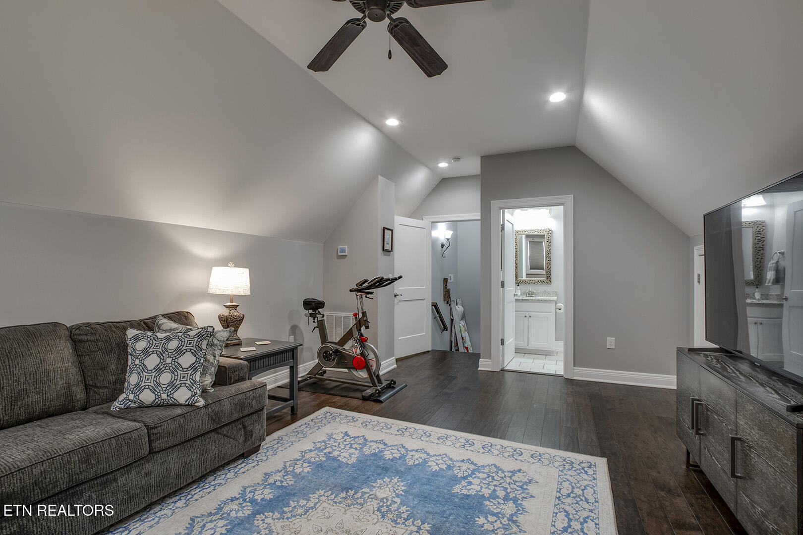 752 Old Johnston Valley Road Kingston TN 37763