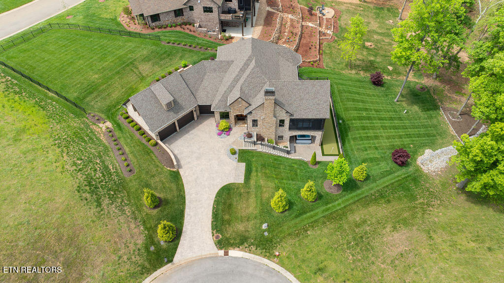 699 Cypress Pointe Drive Lenoir City TN 37772