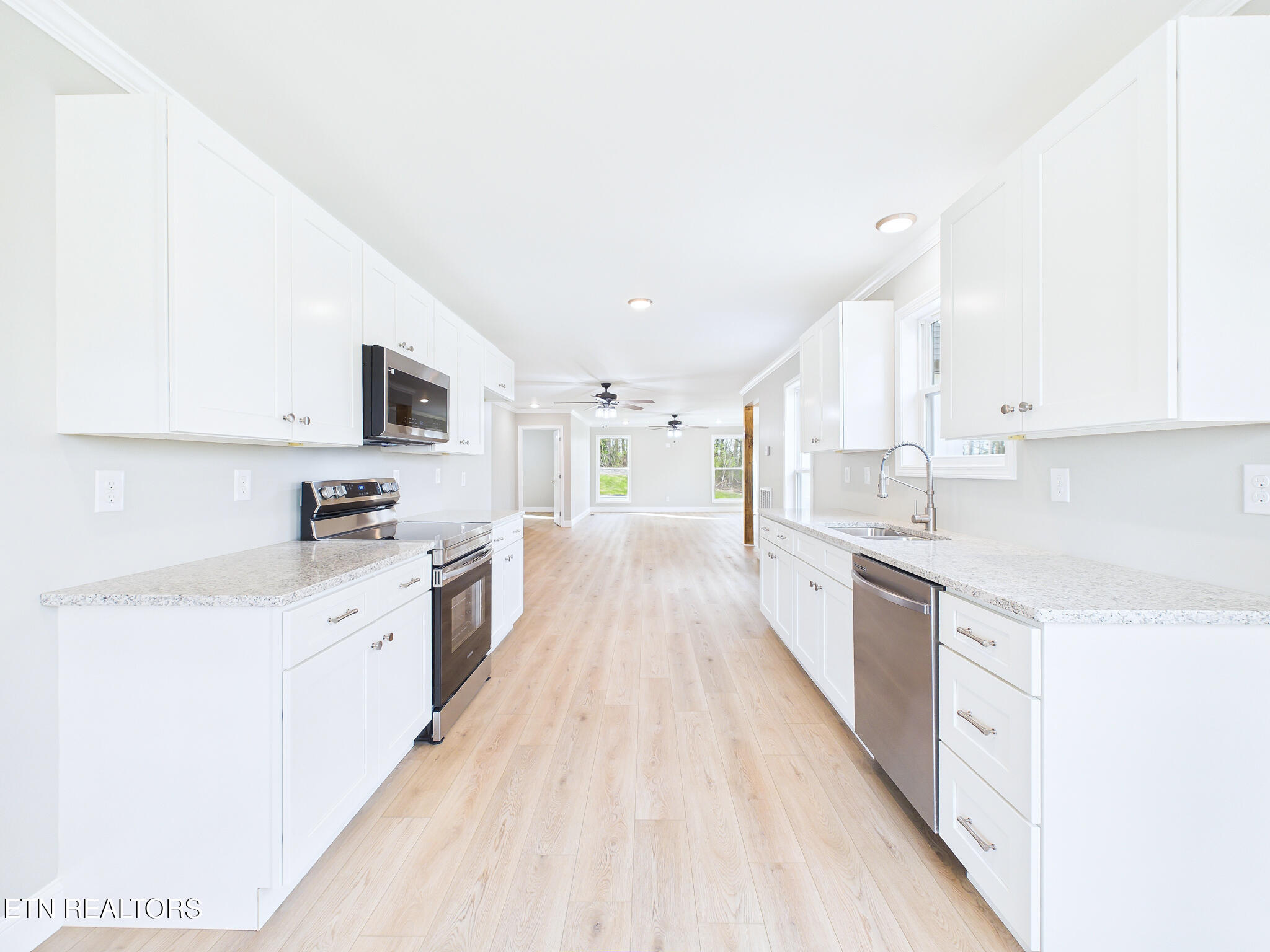 6 Shawnee Trail Athens TN 37303