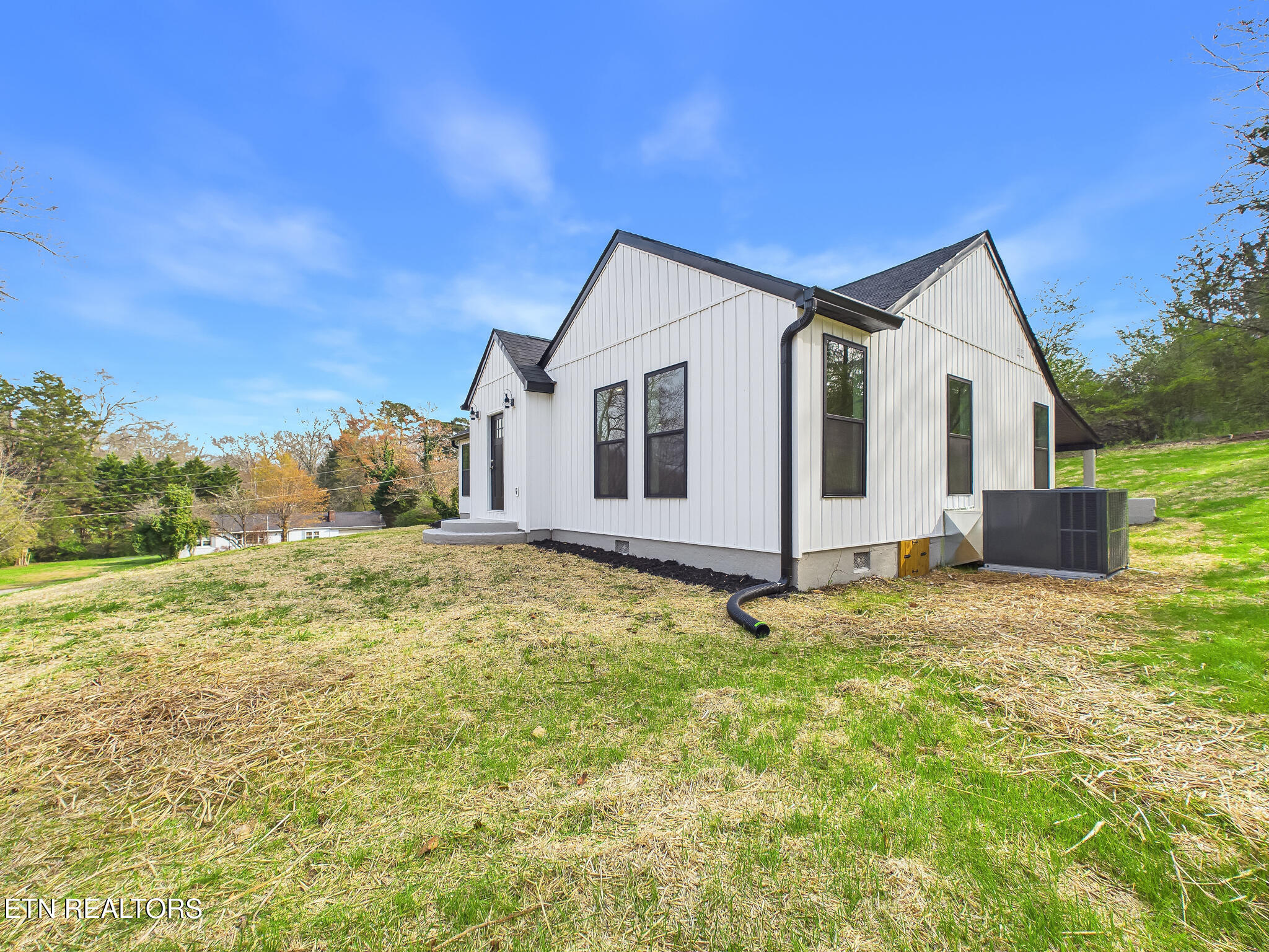 6 Shawnee Trail Athens TN 37303