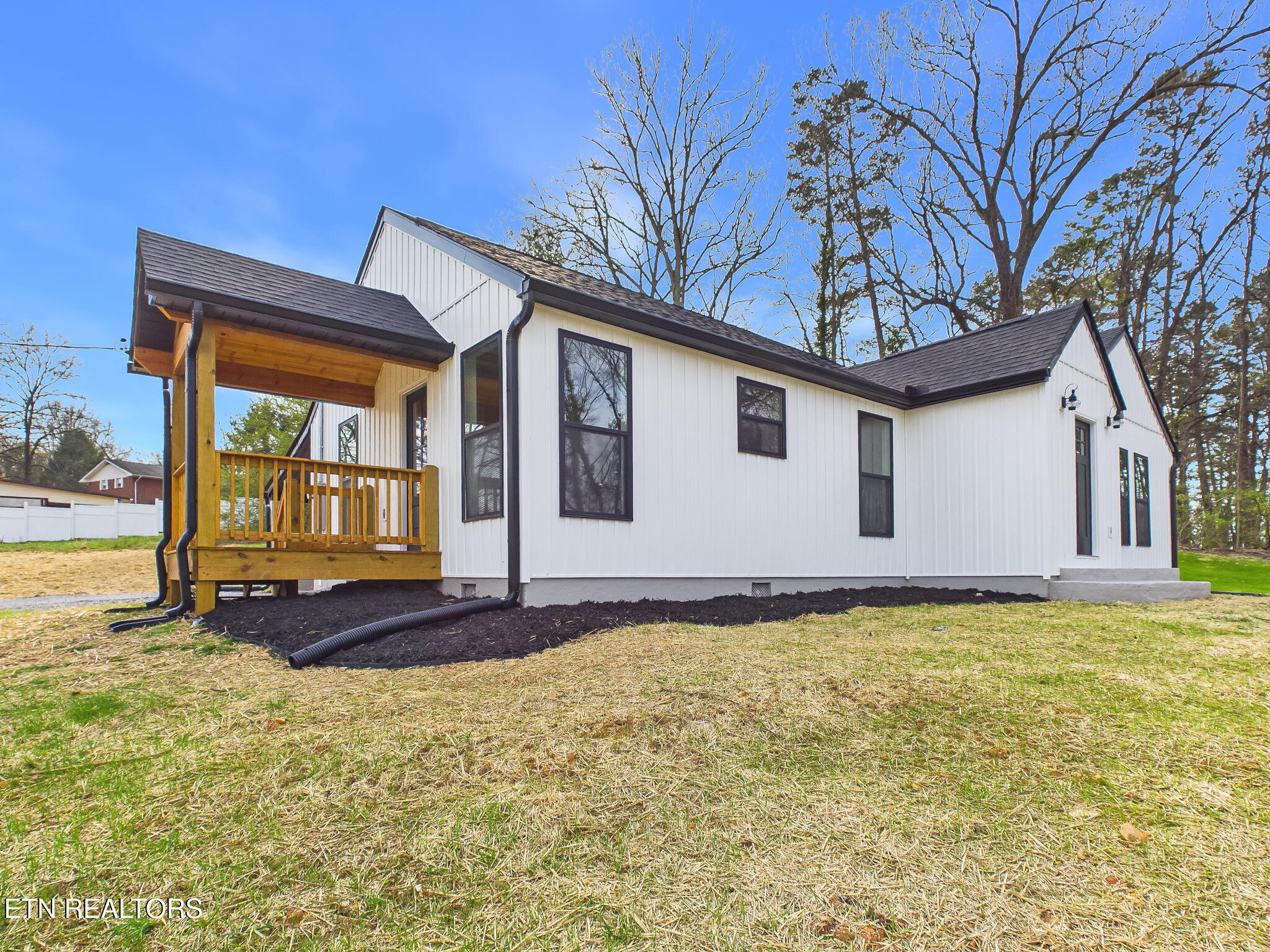 6 Shawnee Trail Athens TN 37303