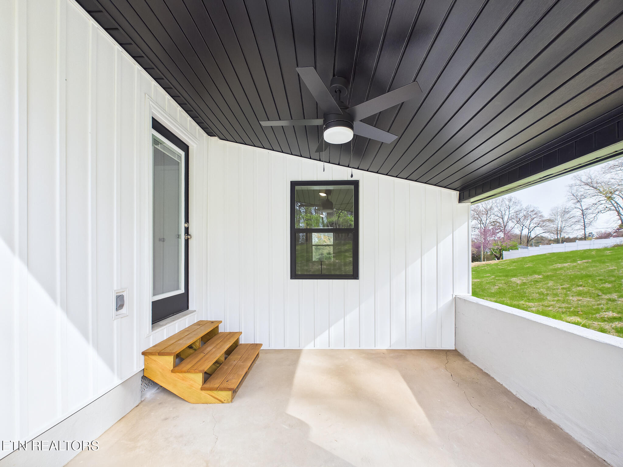 6 Shawnee Trail Athens TN 37303