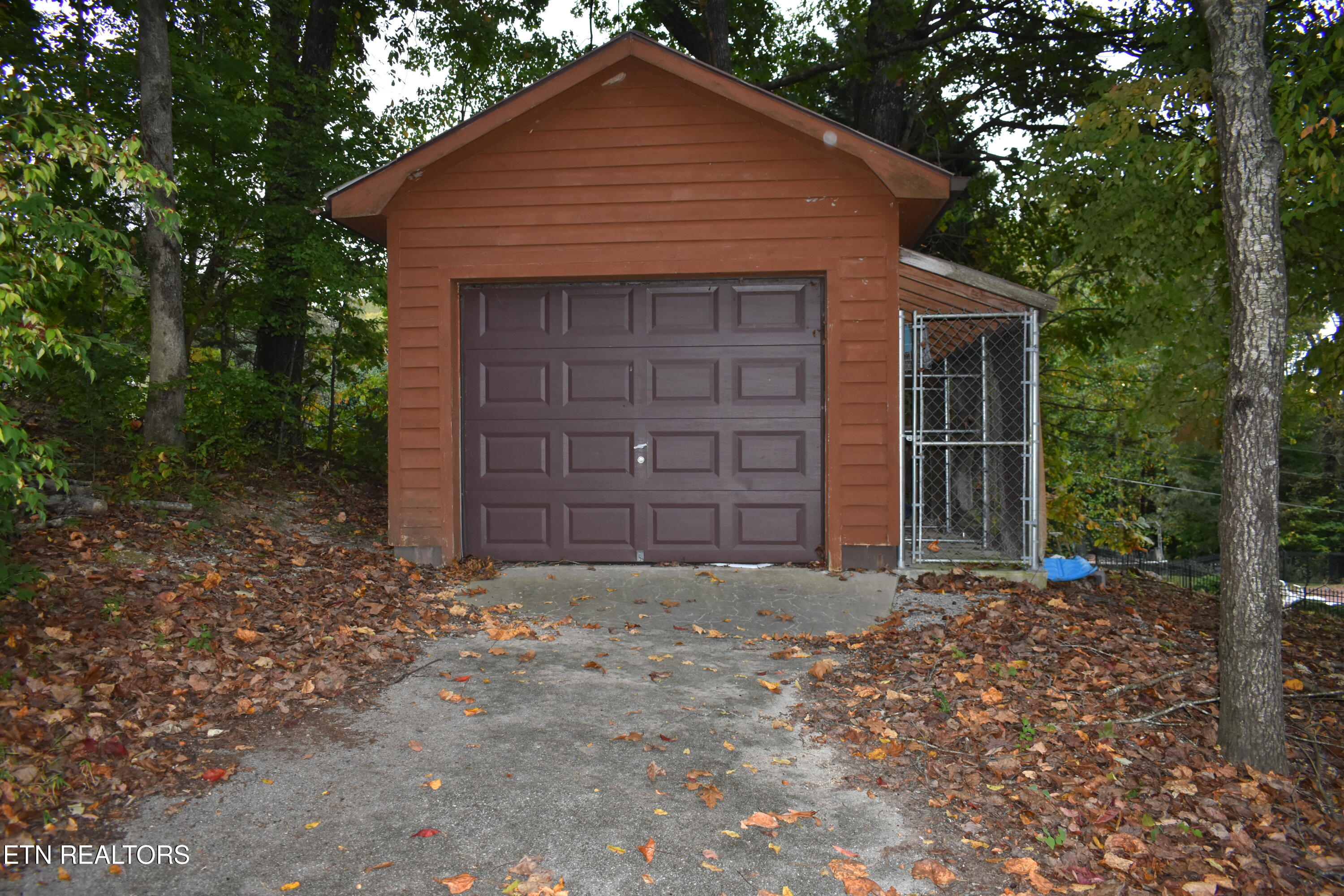 306 Mountain Road New Tazewell TN 37825