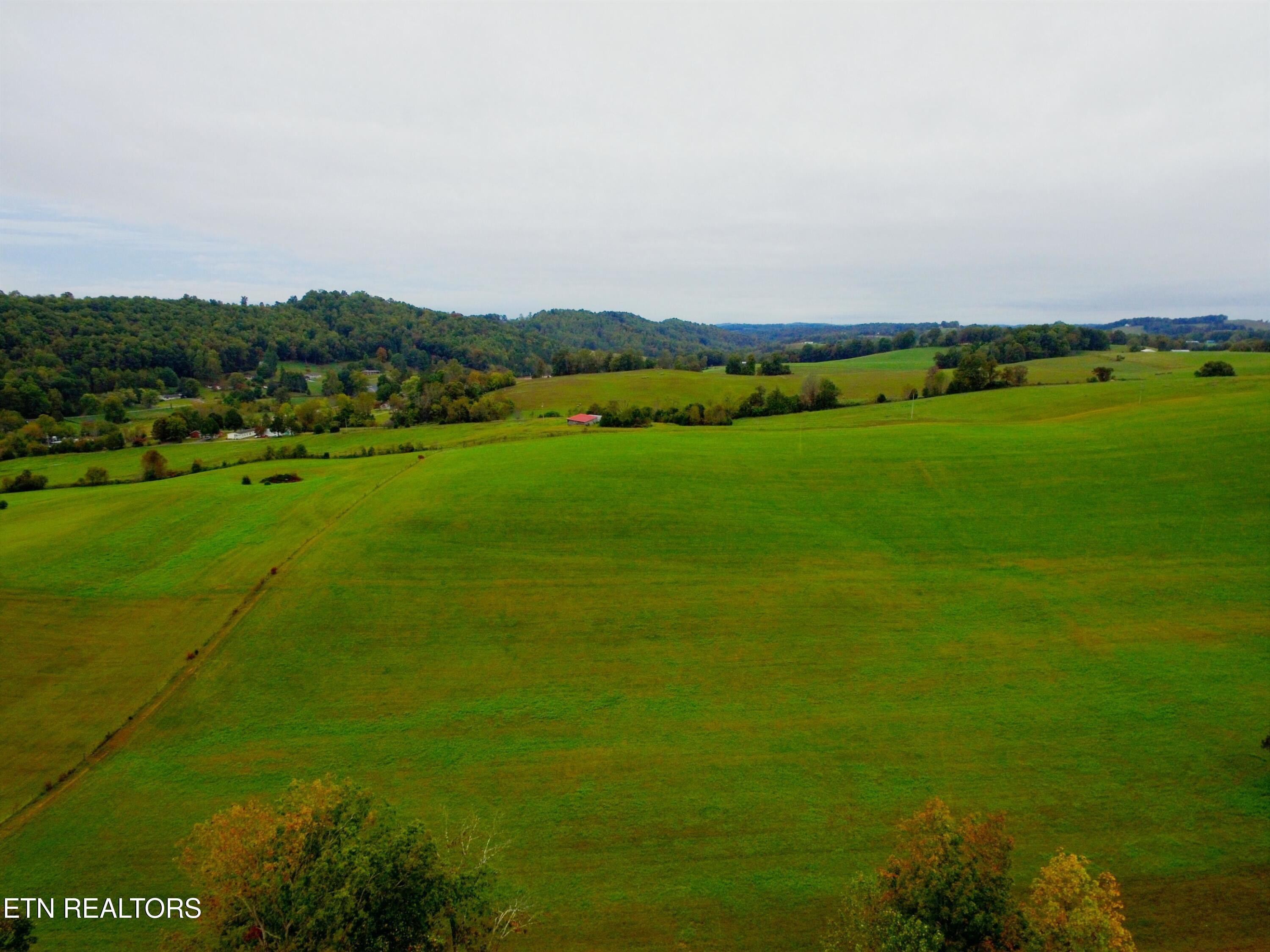 306 Mountain Road New Tazewell TN 37825