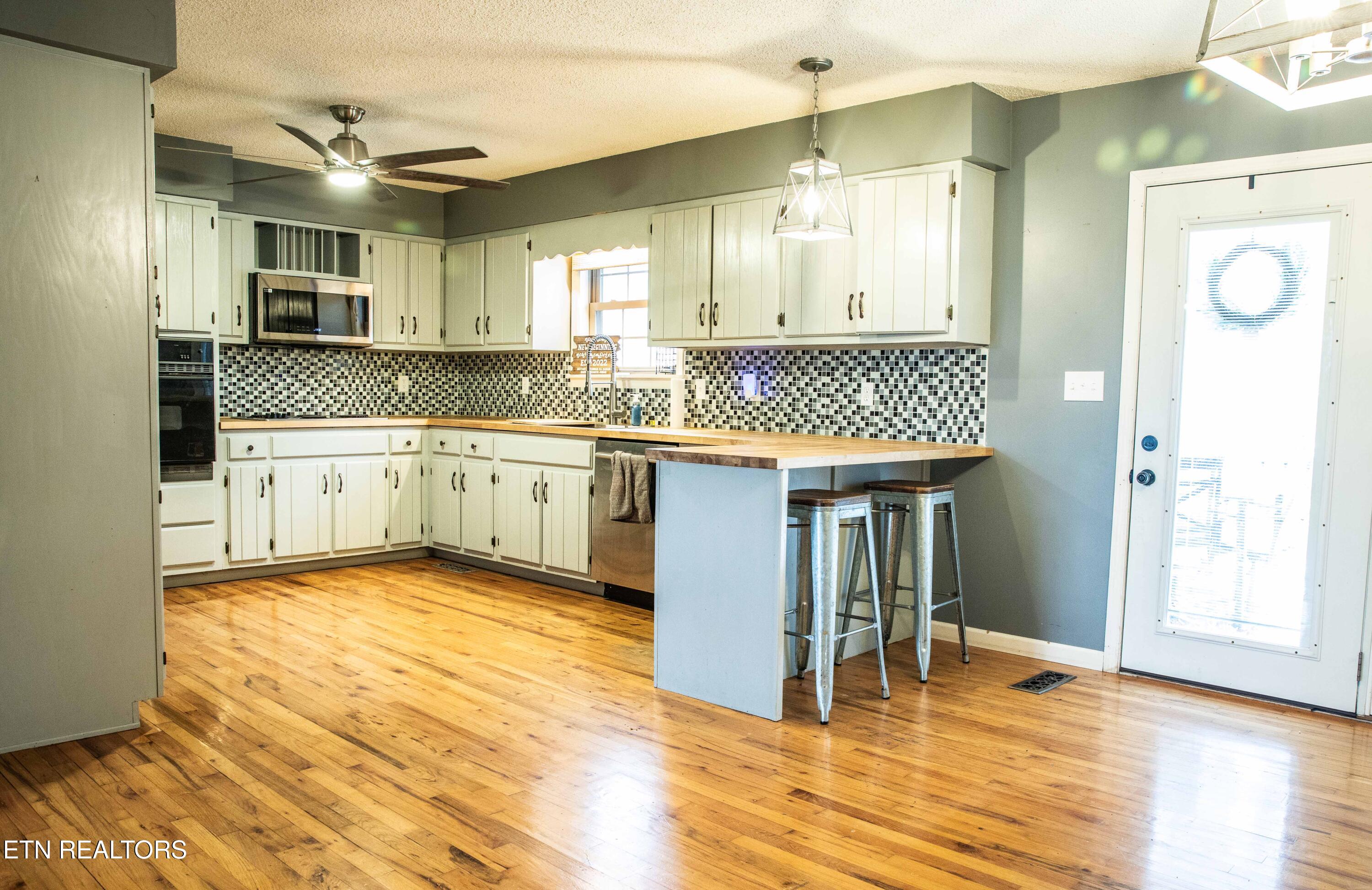 306 Mountain Road New Tazewell TN 37825