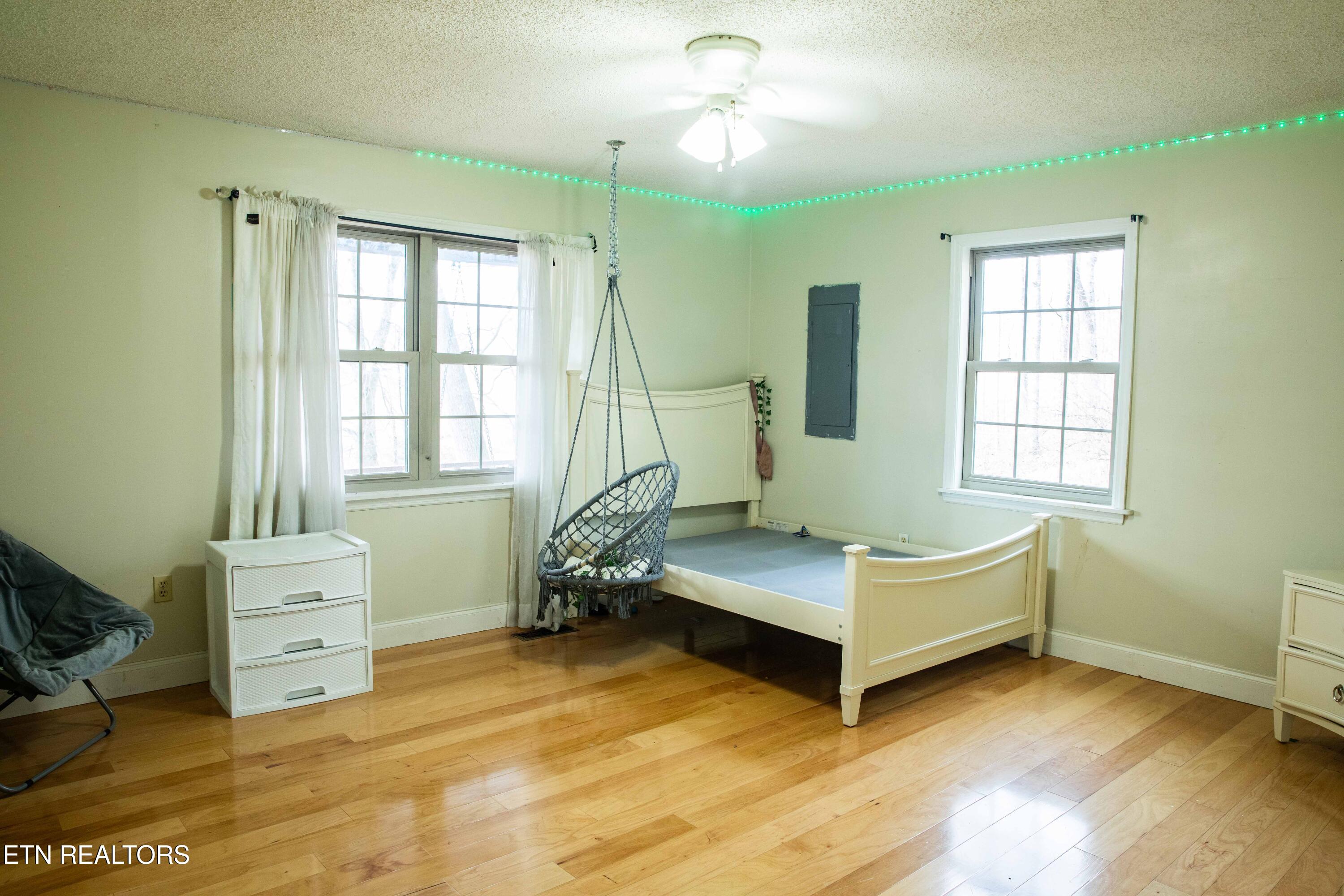306 Mountain Road New Tazewell TN 37825