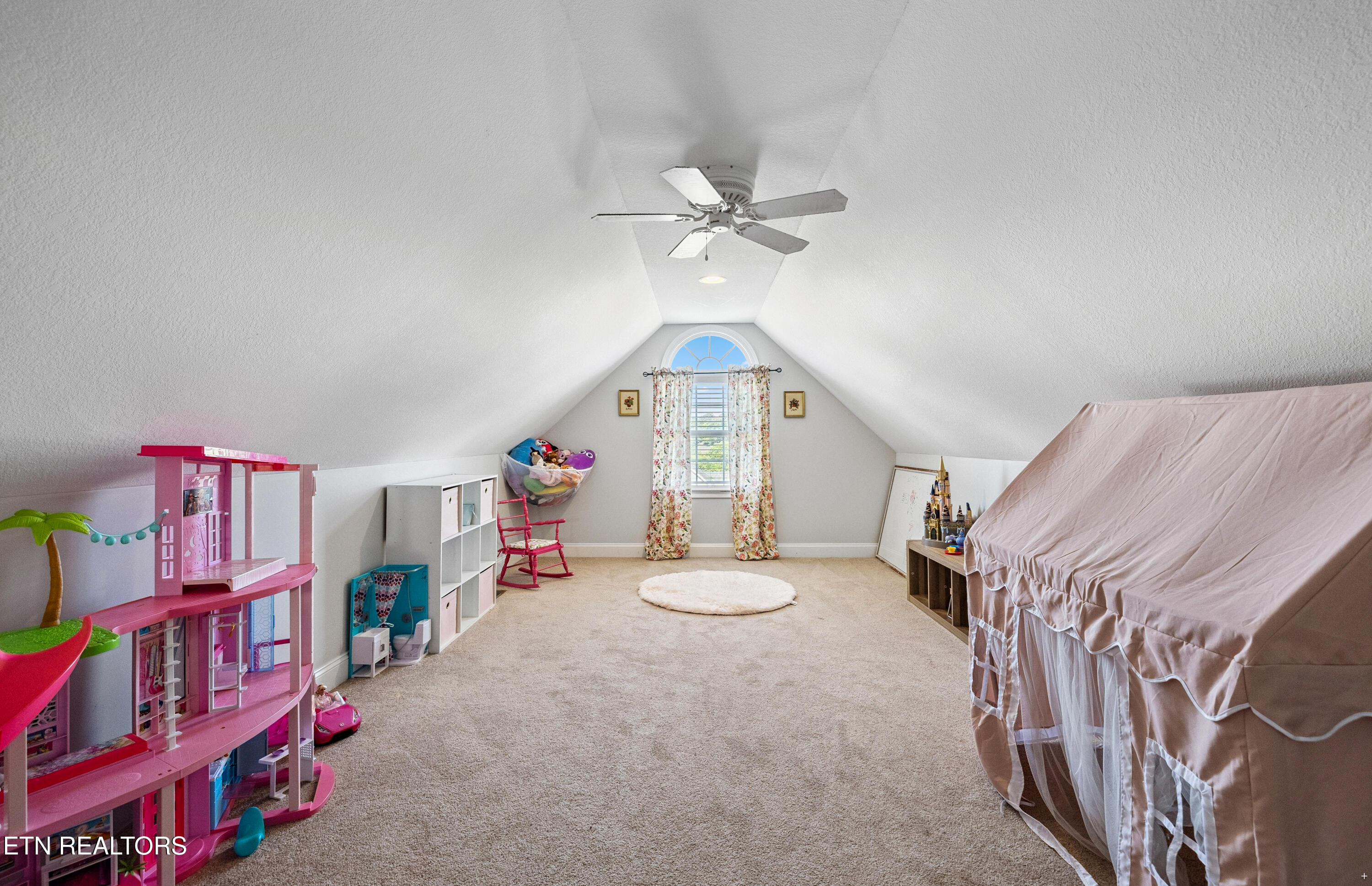 205 Cornerstone Circle Clinton TN 37716
