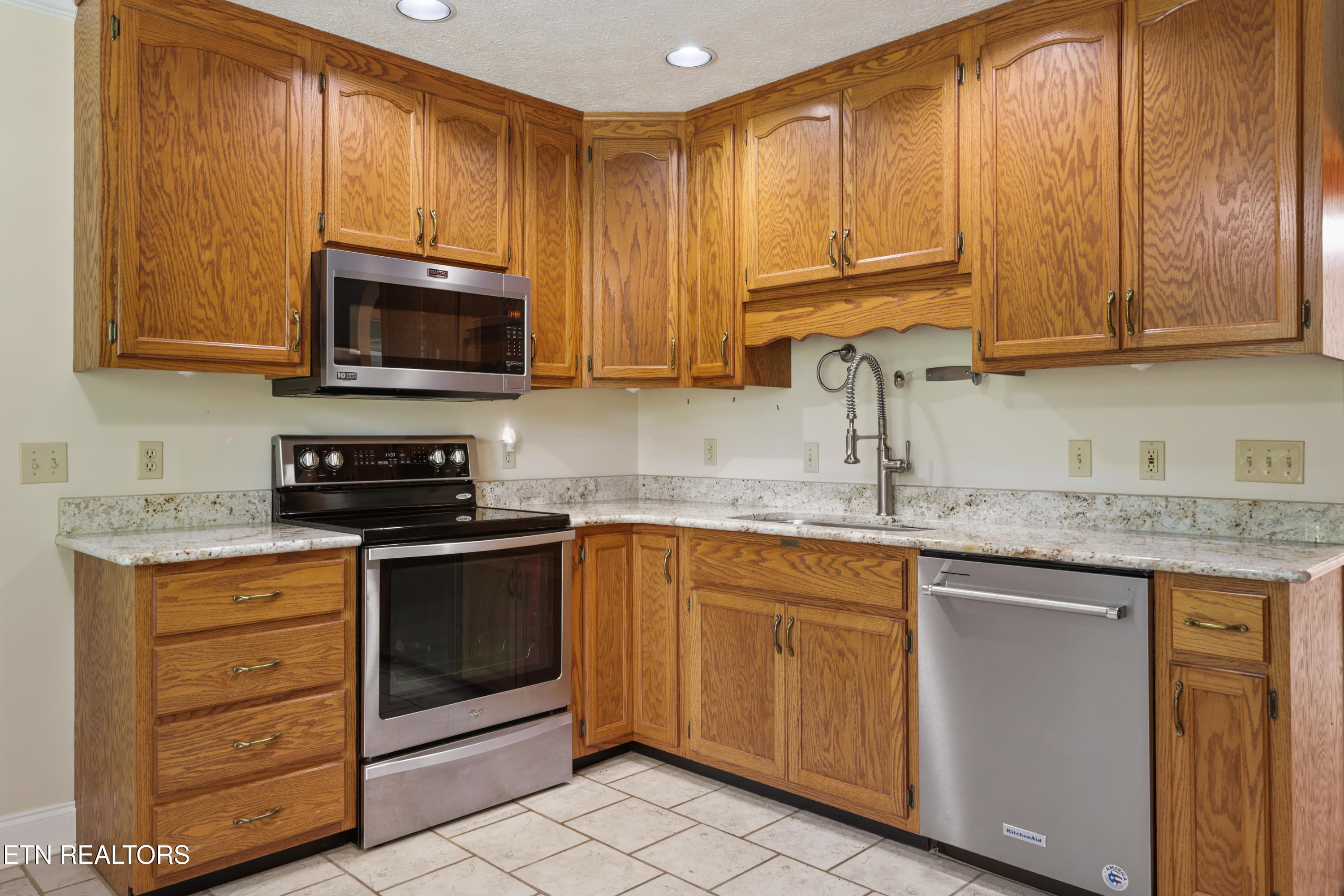 1416 Little Kaycee Drive Sevierville TN 37876