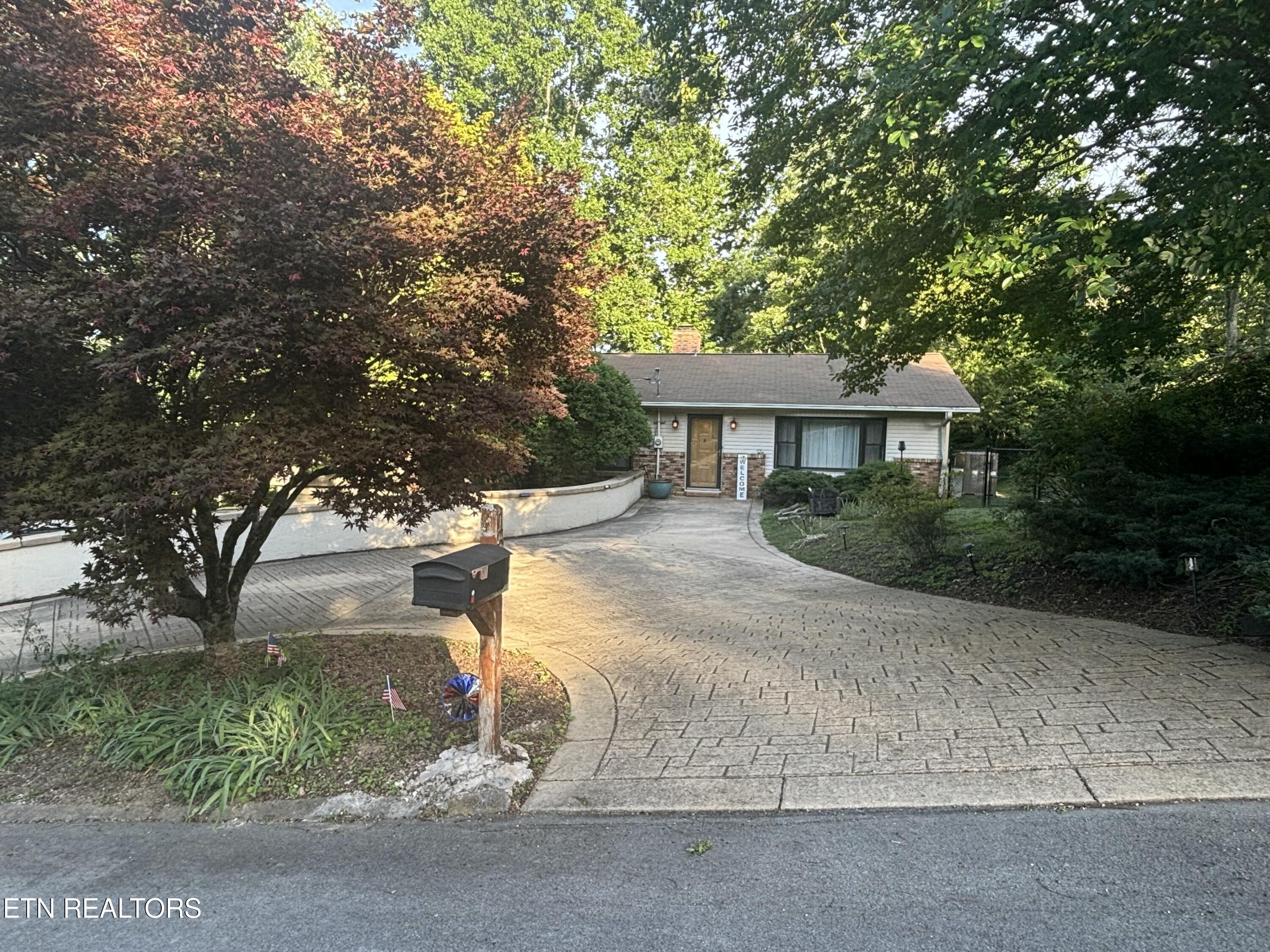 126 Westwood Drive Clinton TN 37716