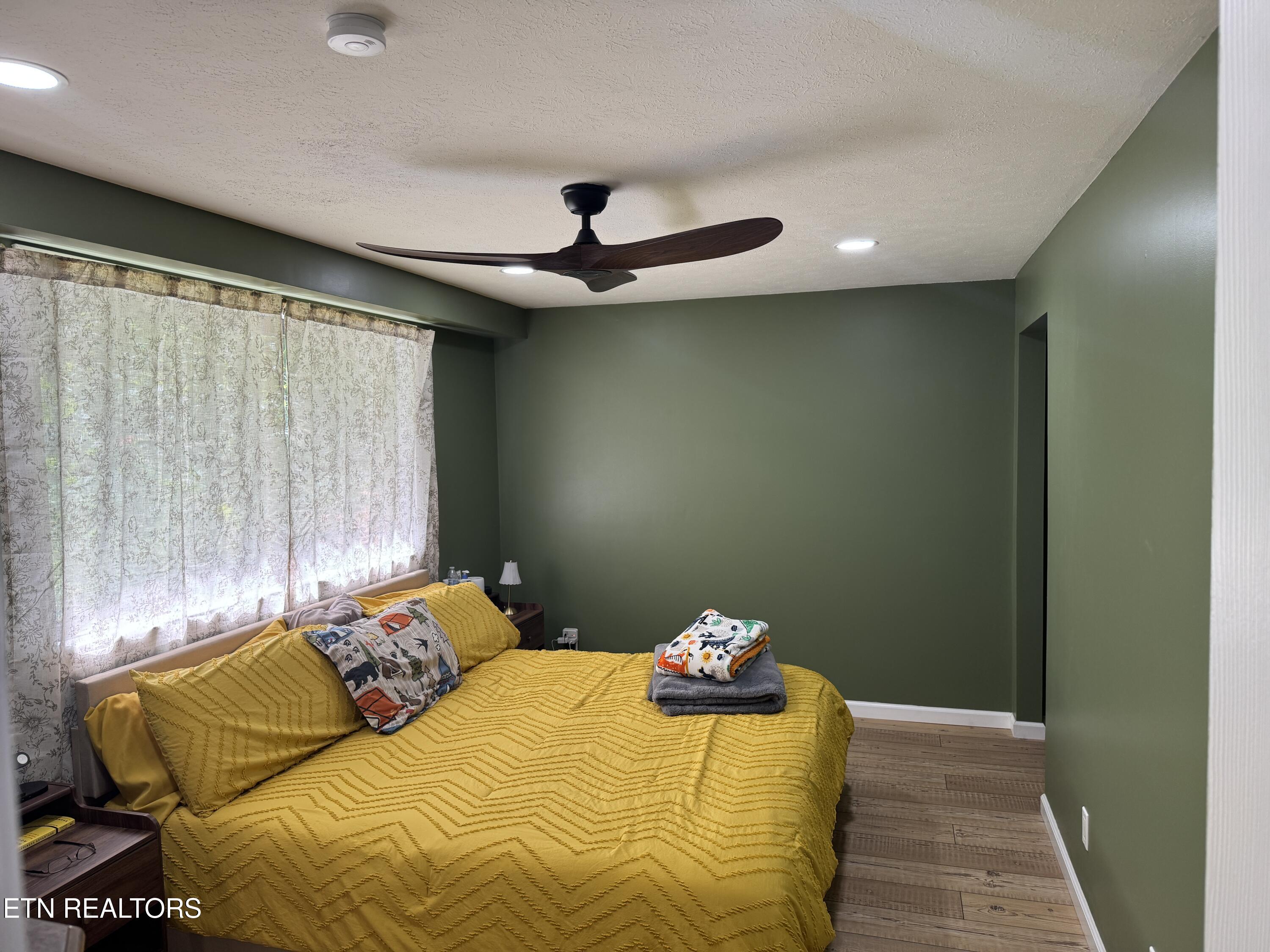 126 Westwood Drive Clinton TN 37716