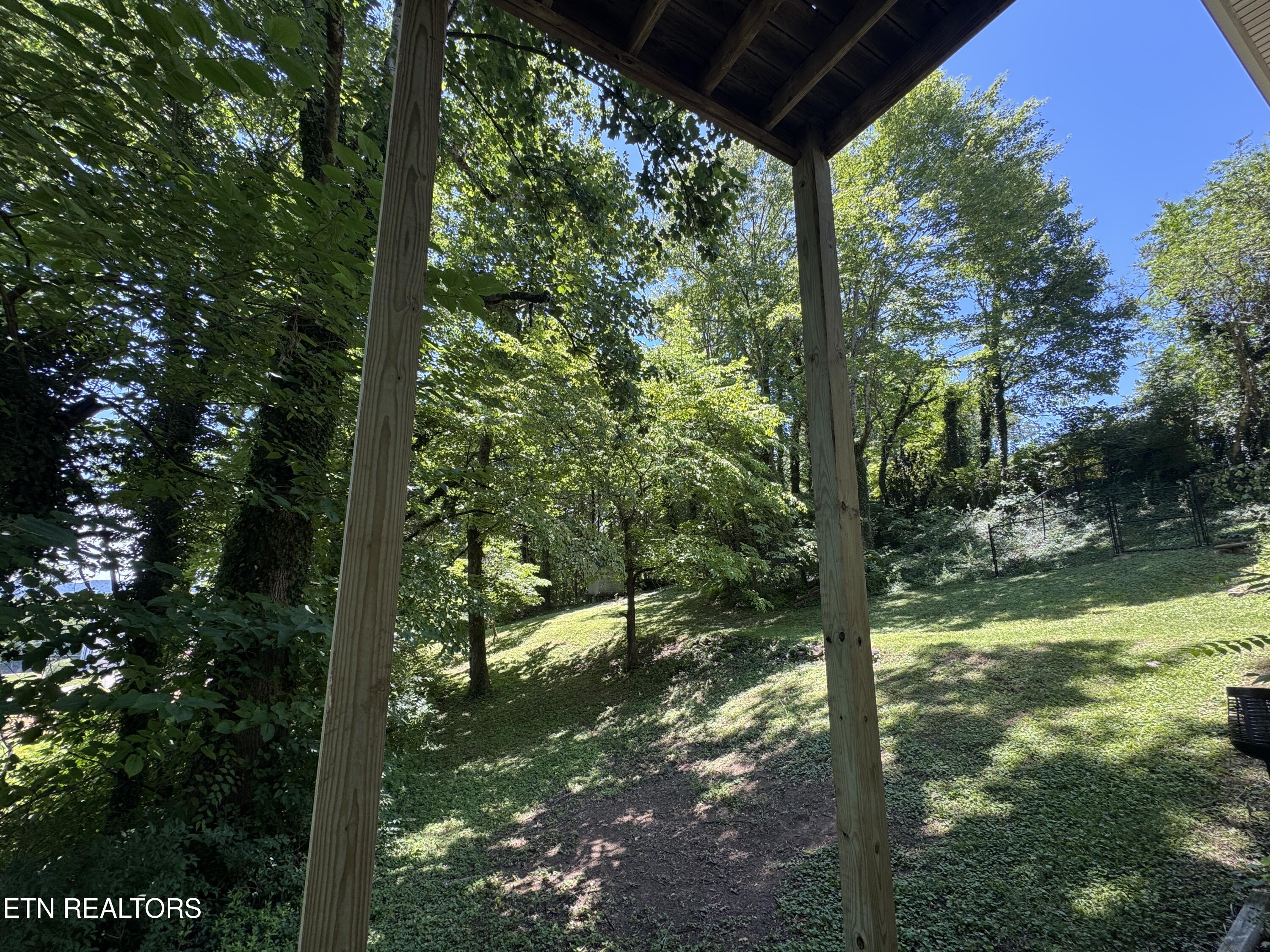 126 Westwood Drive Clinton TN 37716